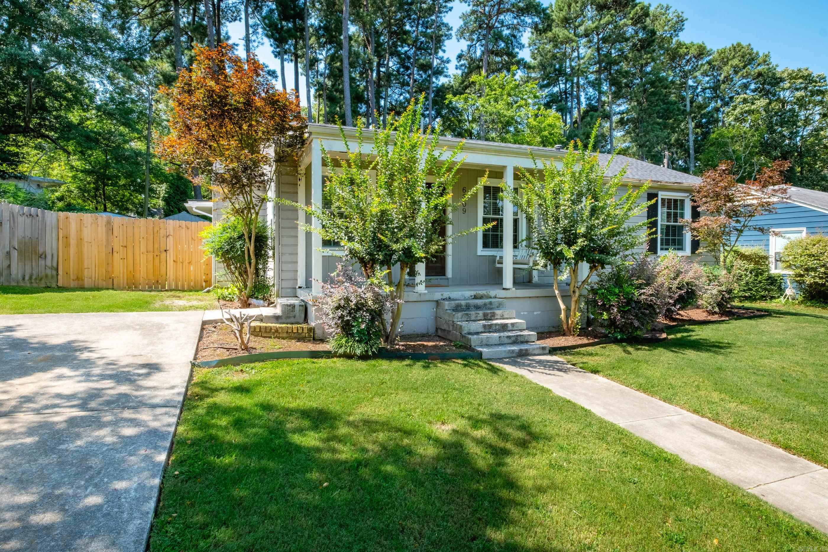 6609 Kavanaugh  Little Rock, AR