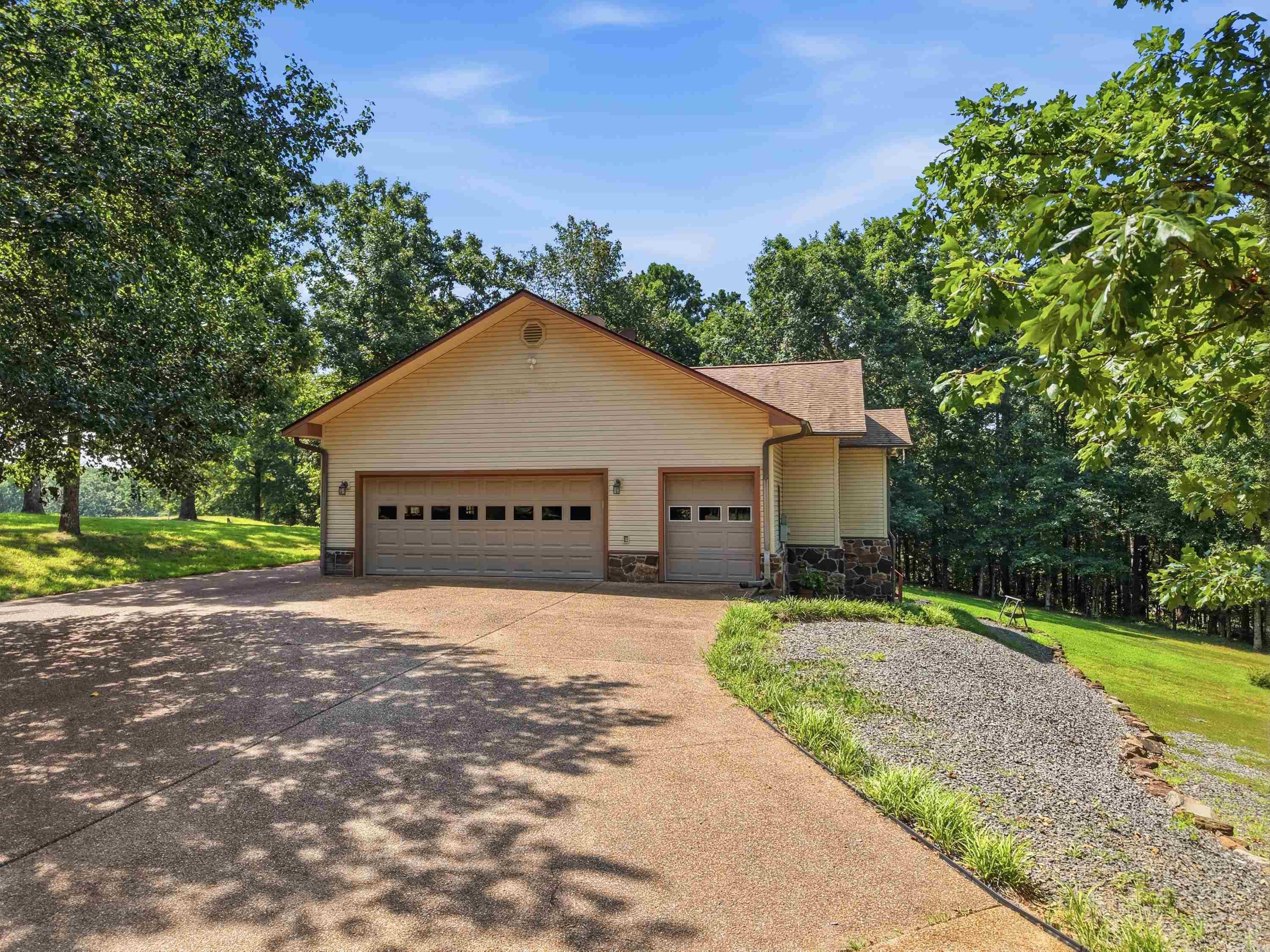 108 Castle Arms  Fairfield Bay, AR