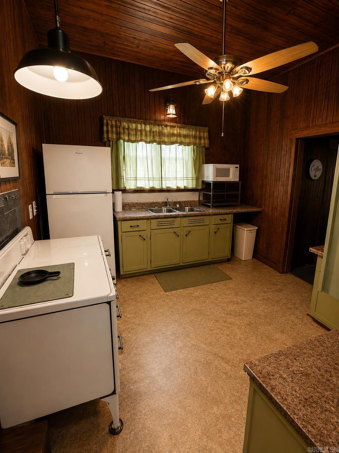 738 Brinkley  De Valls Bluff, AR