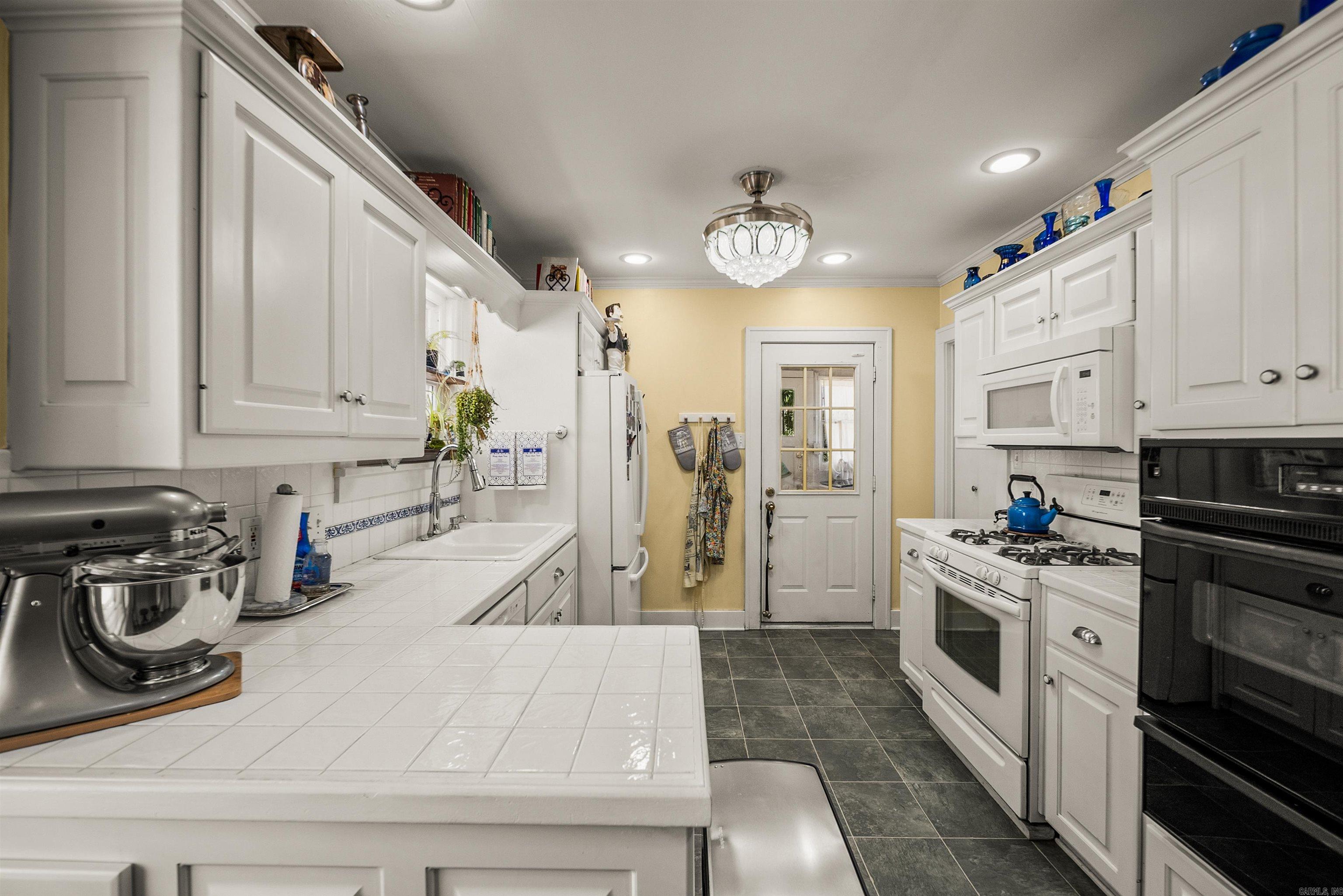 233 E B  North Little Rock, AR