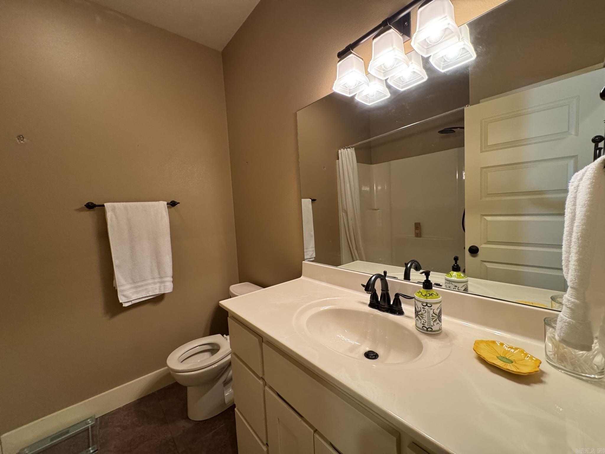 3034 Spring Mill  Mountain Home, AR