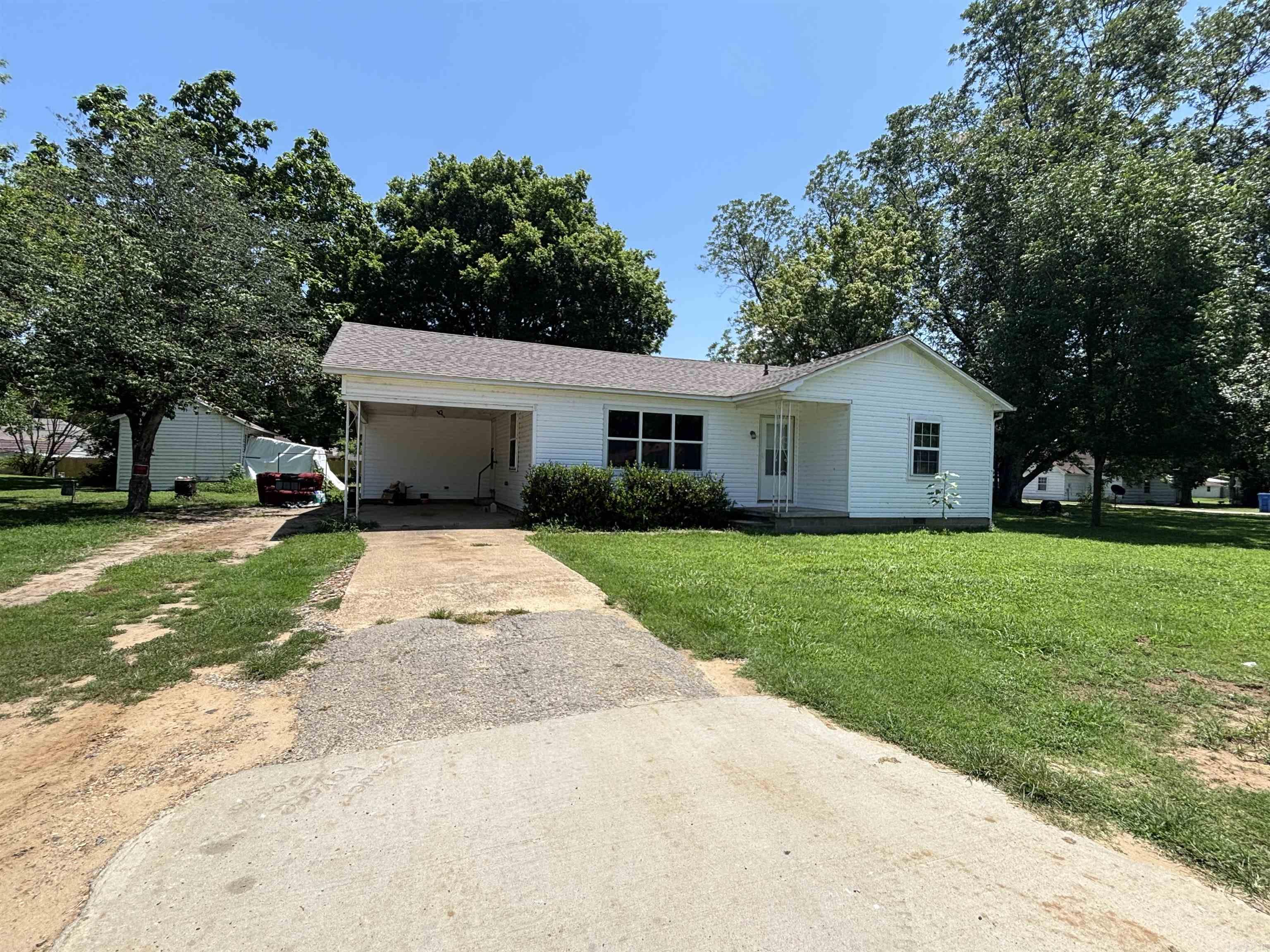 808 SW 4th  Corning, AR