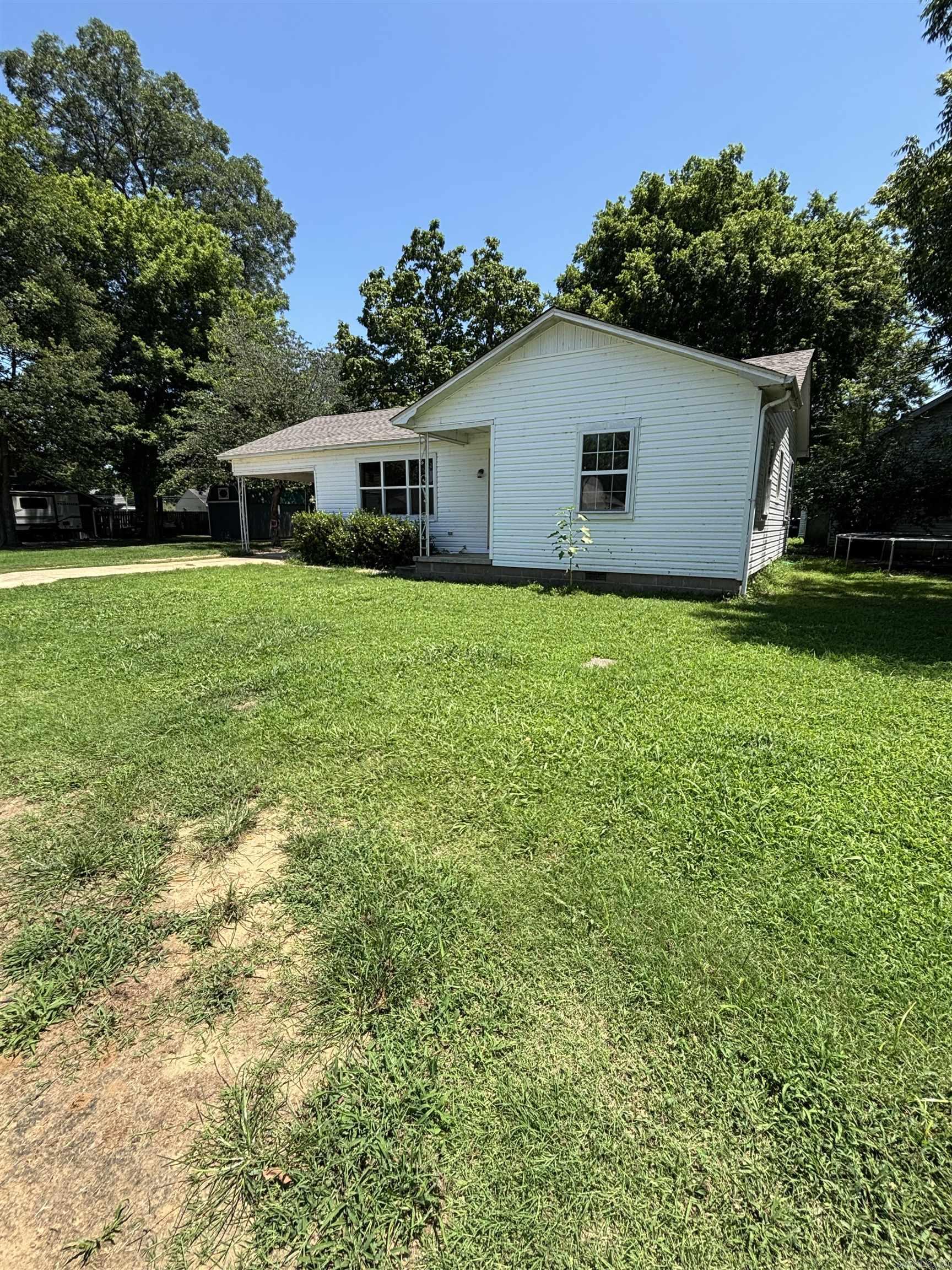 808 SW 4th  Corning, AR