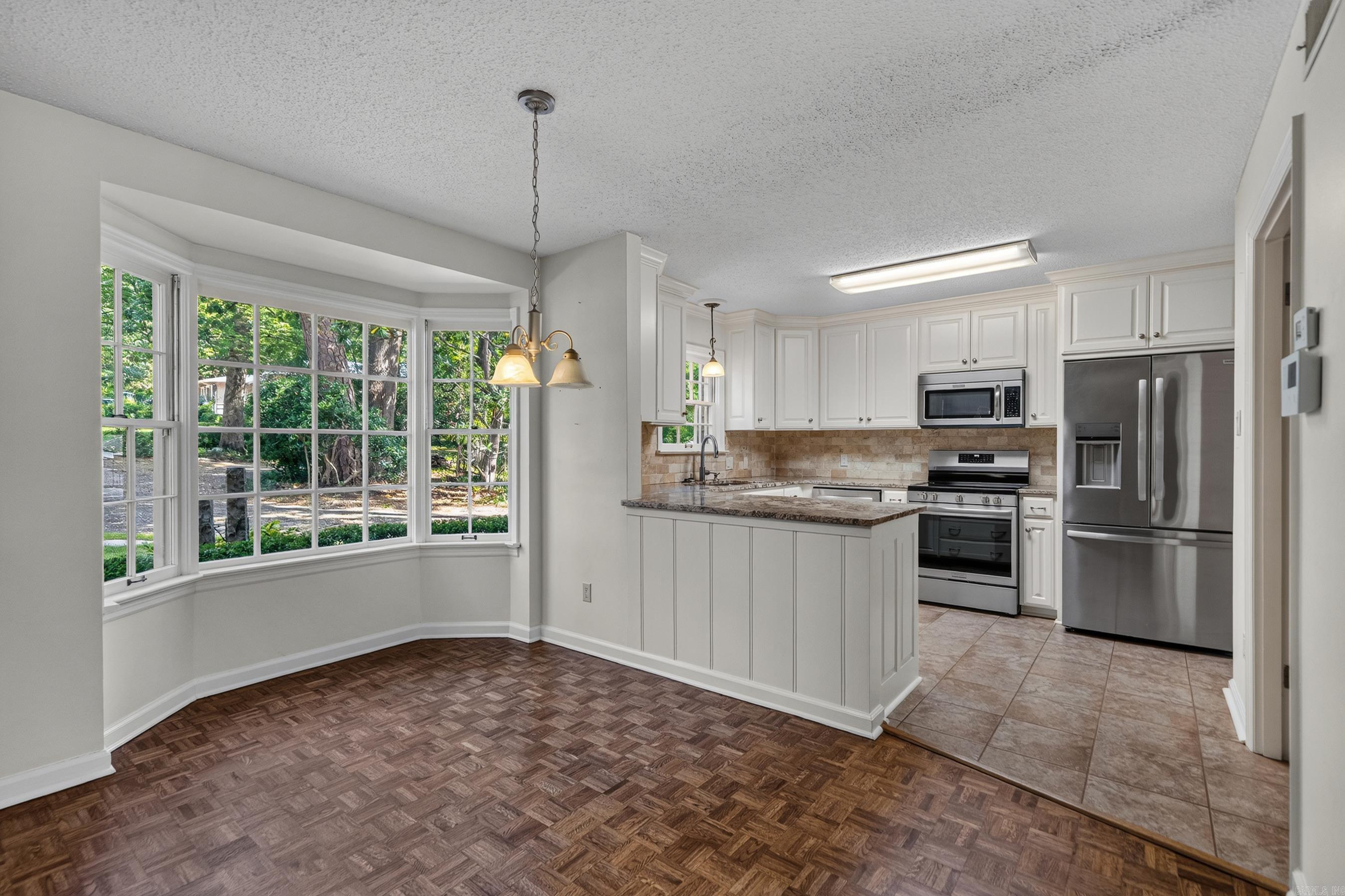 850 Quapaw  Hot Springs, AR