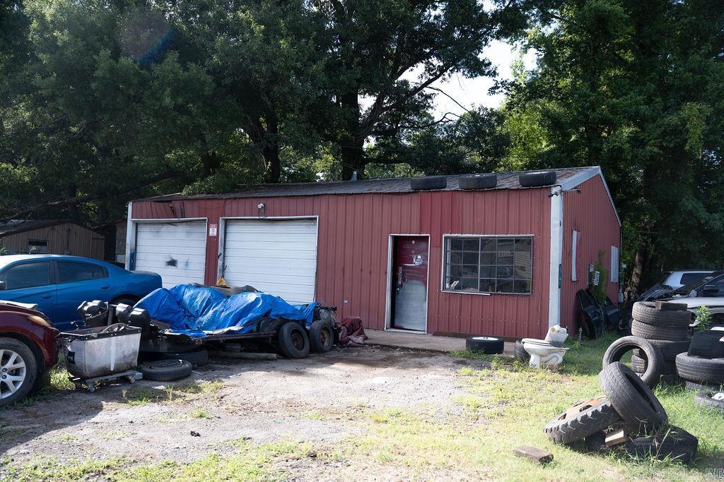 7002 & 7008 W Holtdale  North Little Rock, AR