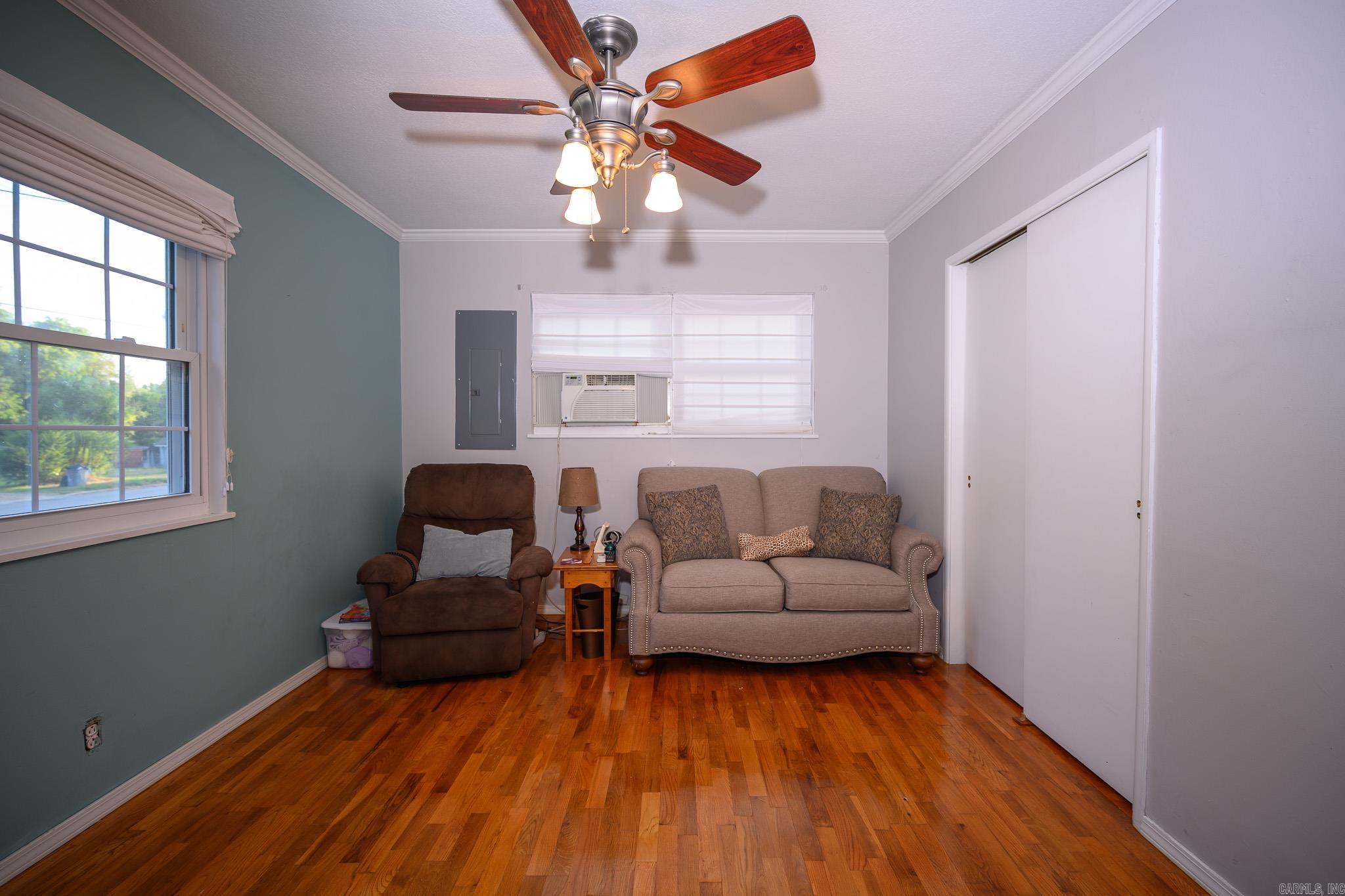 1301 Reeves Ave  Mena, AR