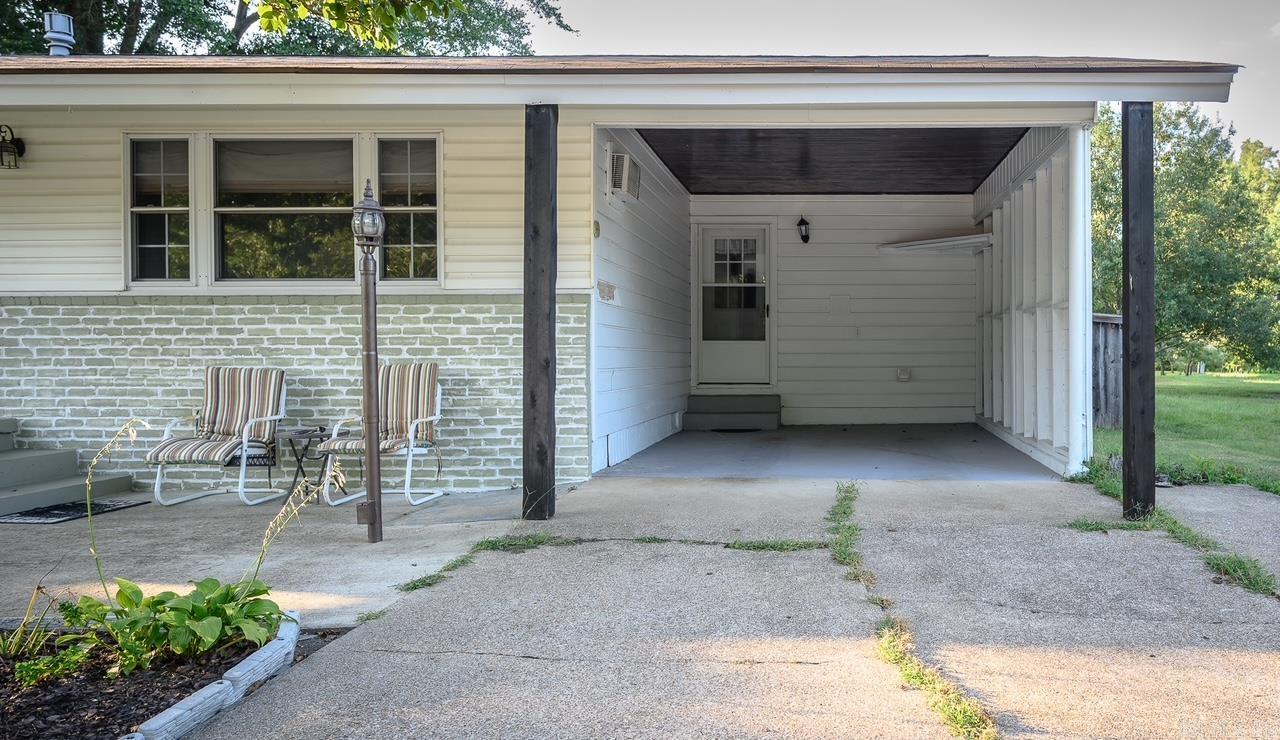 1301 Reeves Ave  Mena, AR