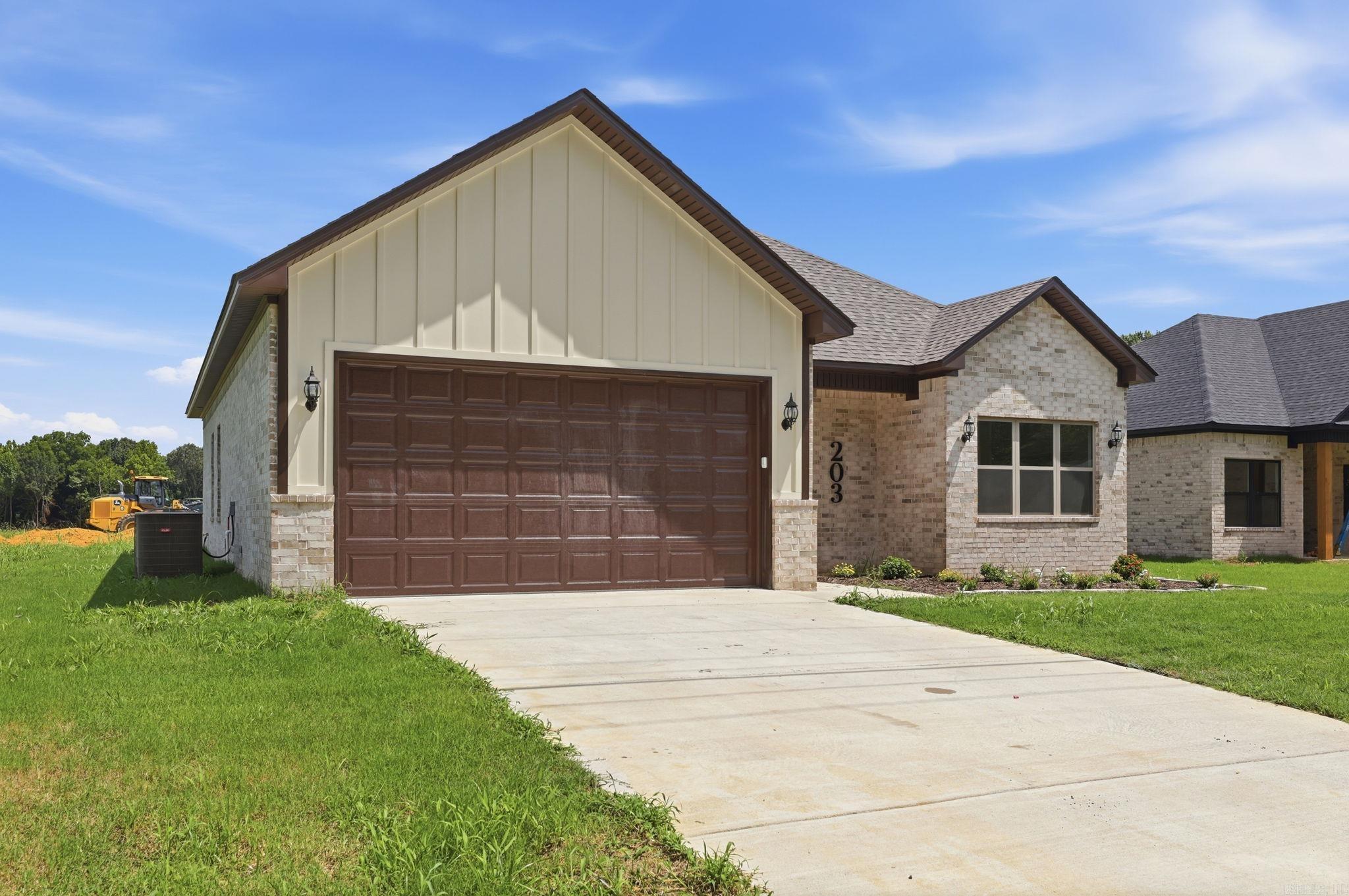 203 E Flordia  Beebe, AR