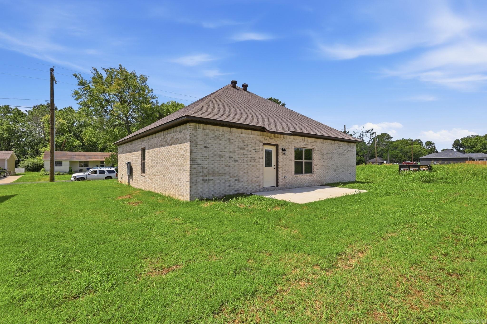 203 E Flordia  Beebe, AR