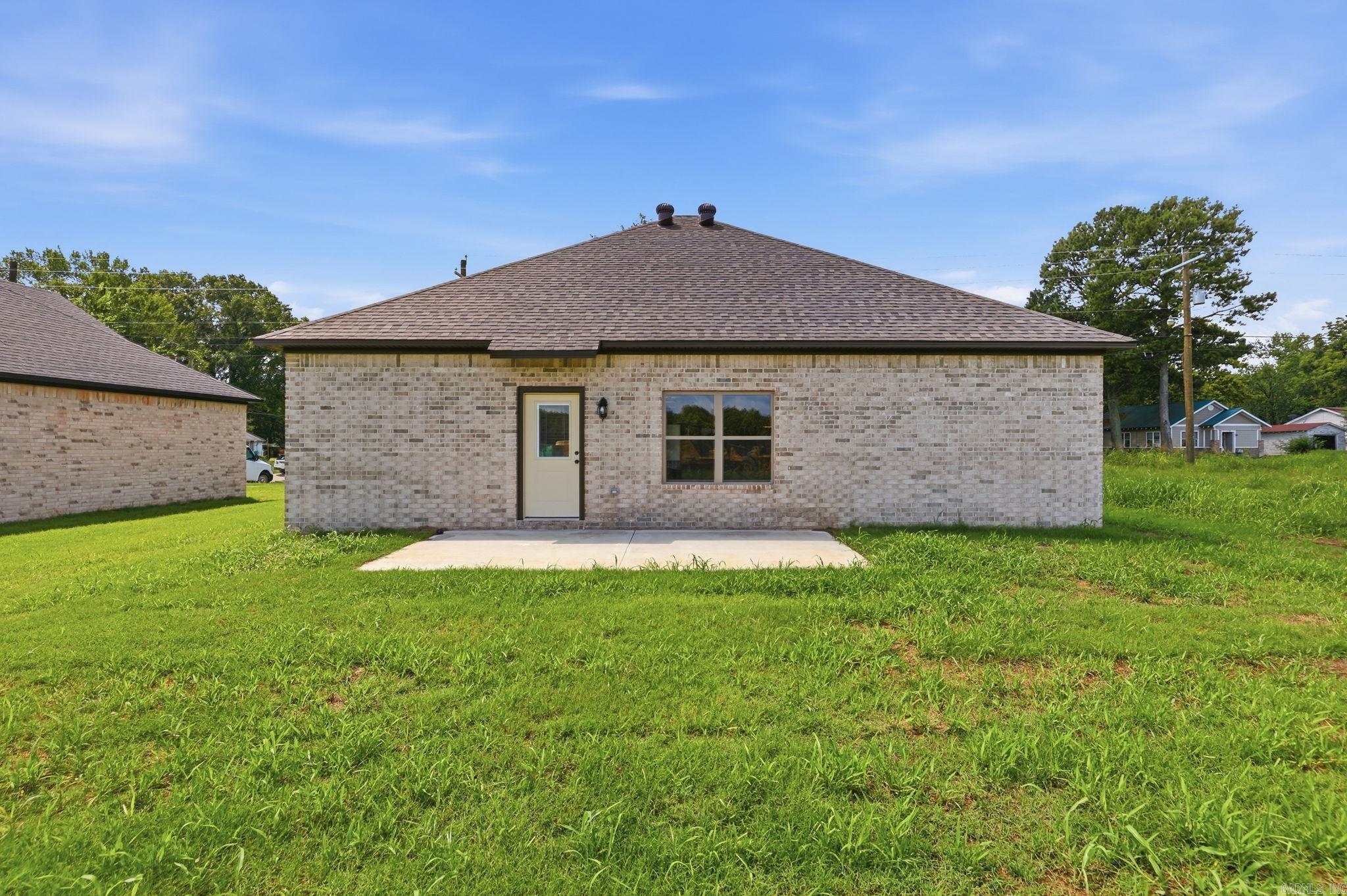 203 E Flordia  Beebe, AR