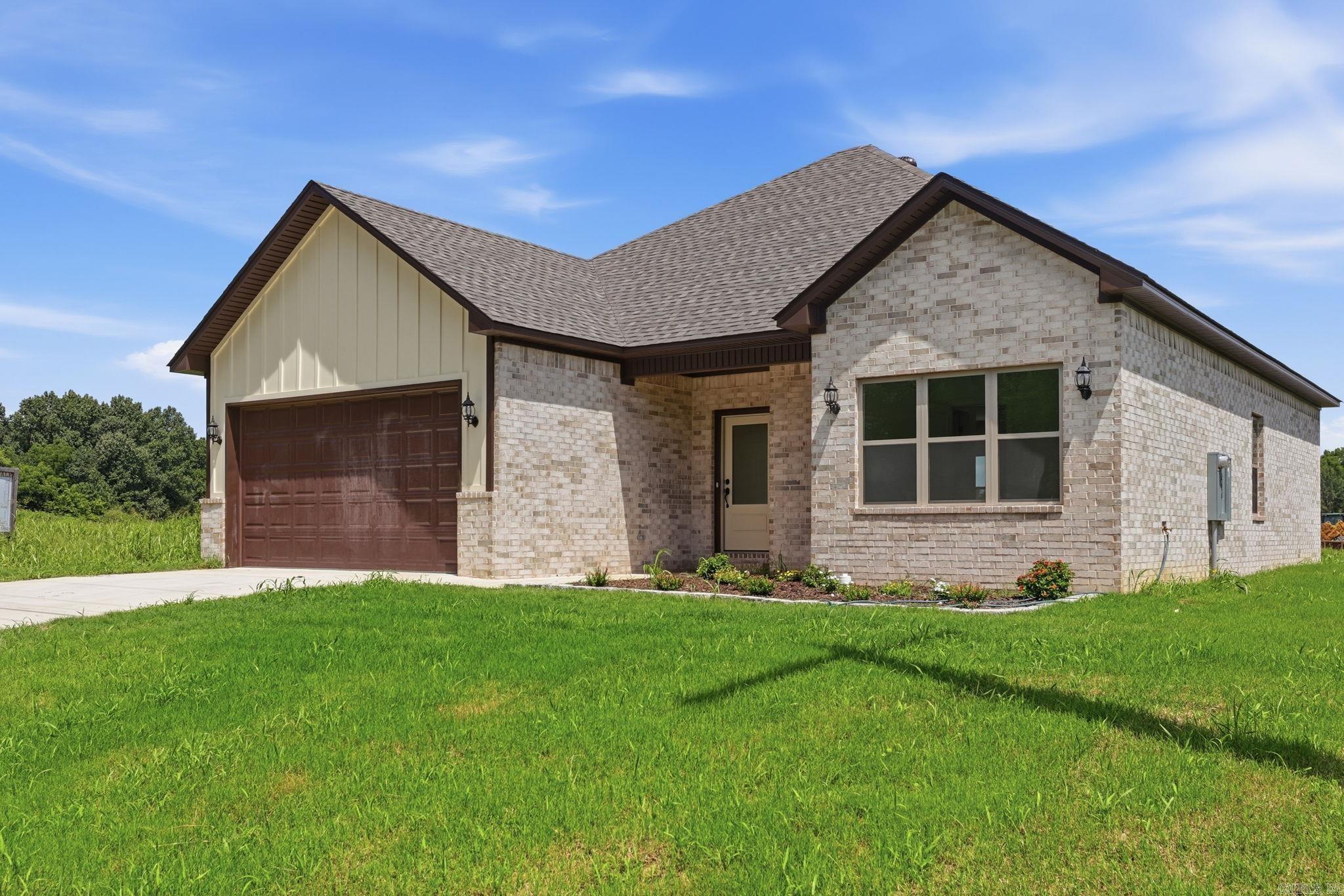 203 E Flordia  Beebe, AR