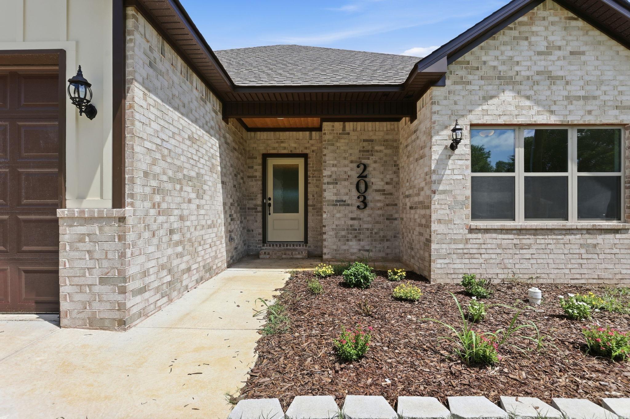 203 E Flordia  Beebe, AR