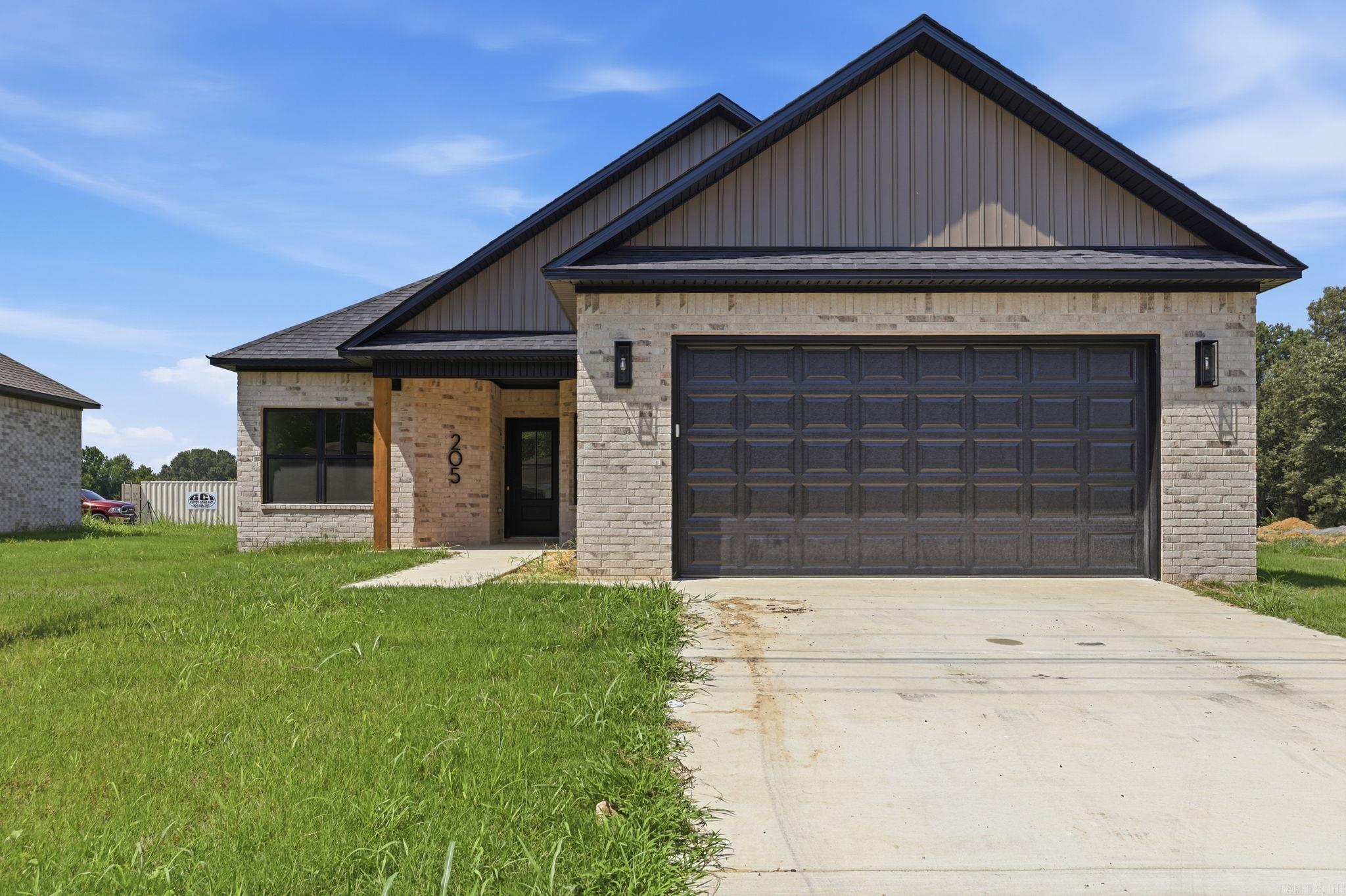 205 E Florida  Beebe, AR
