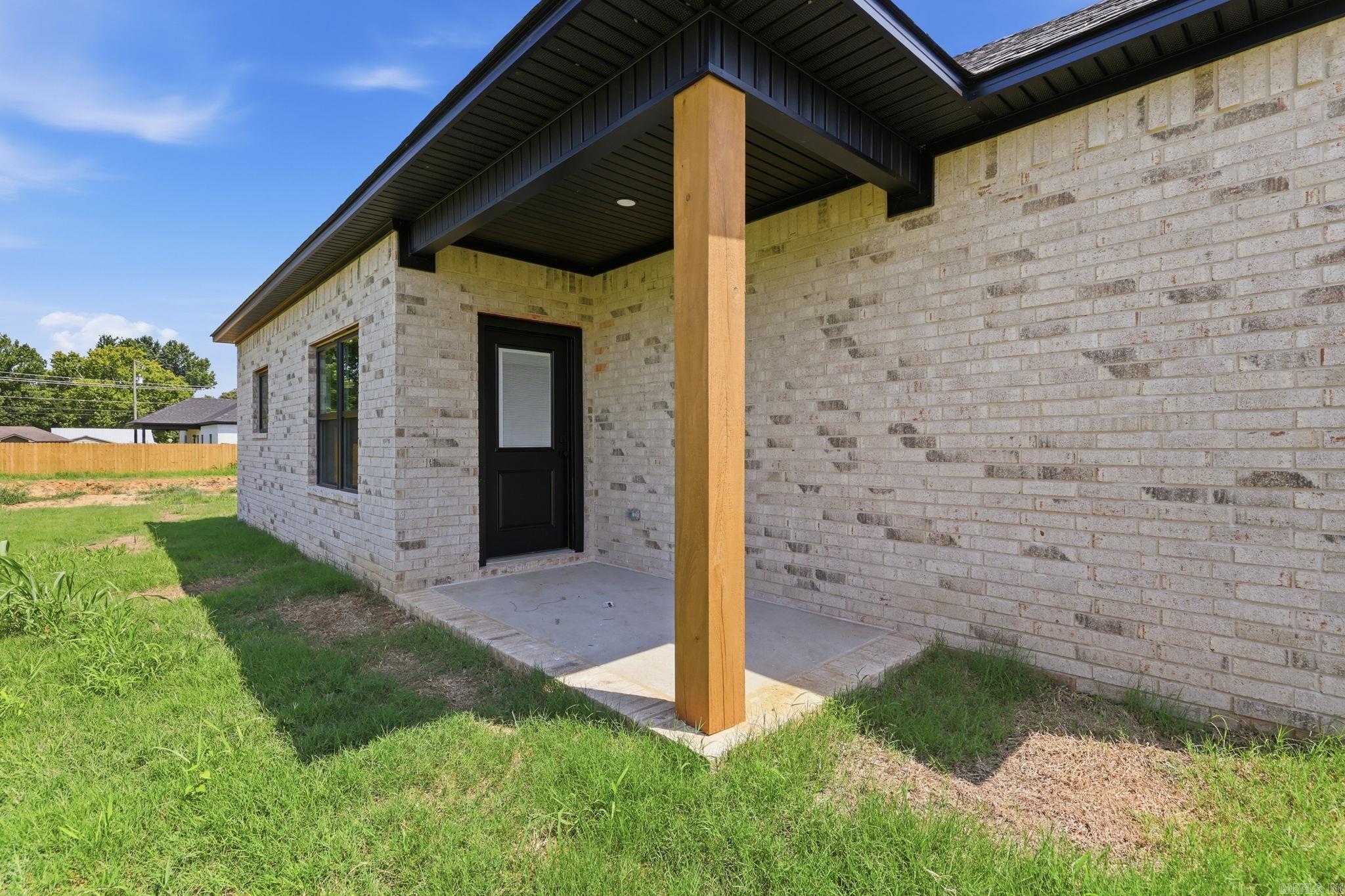 205 E Flordia  Beebe, AR