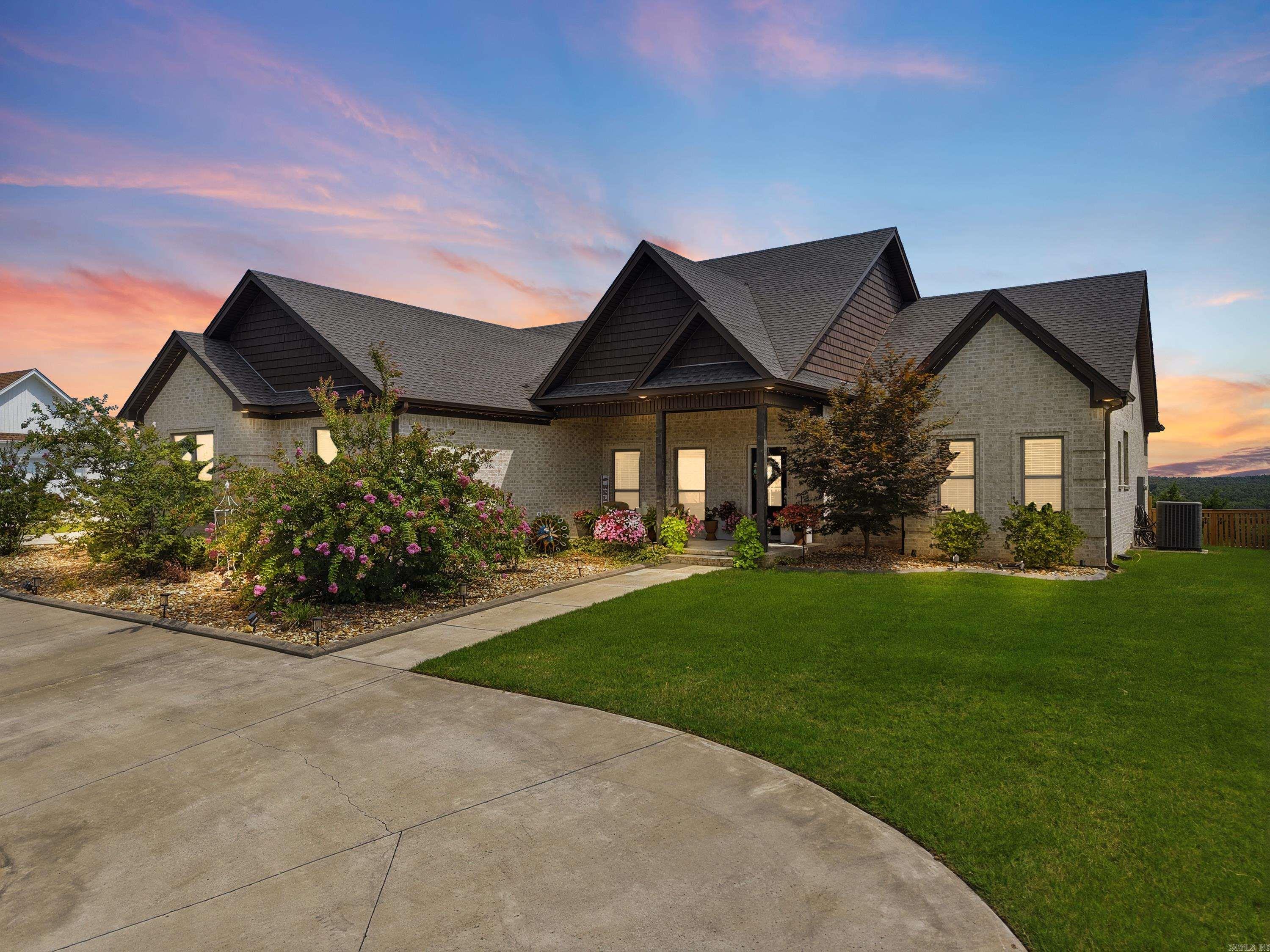 75 Crested Butte  Austin, AR