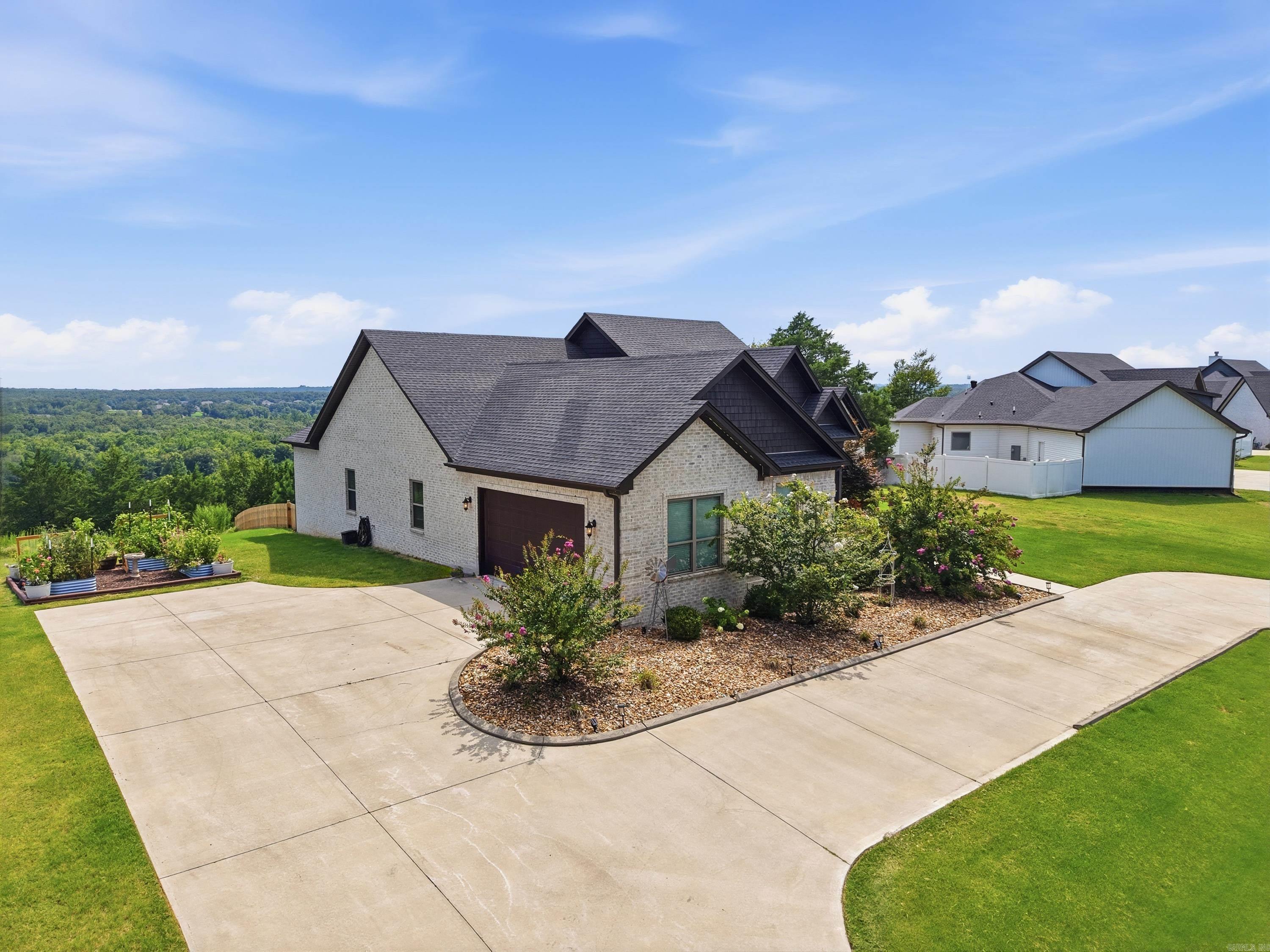 75 Crested Butte  Austin, AR