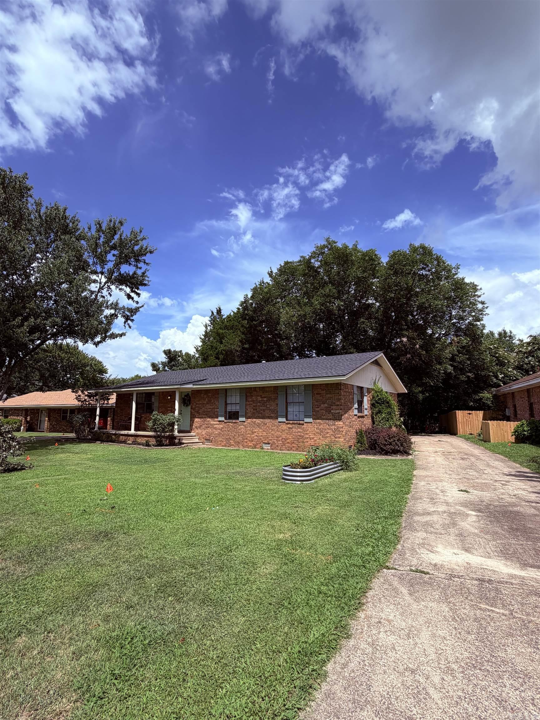 18 Sherwood  Searcy, AR