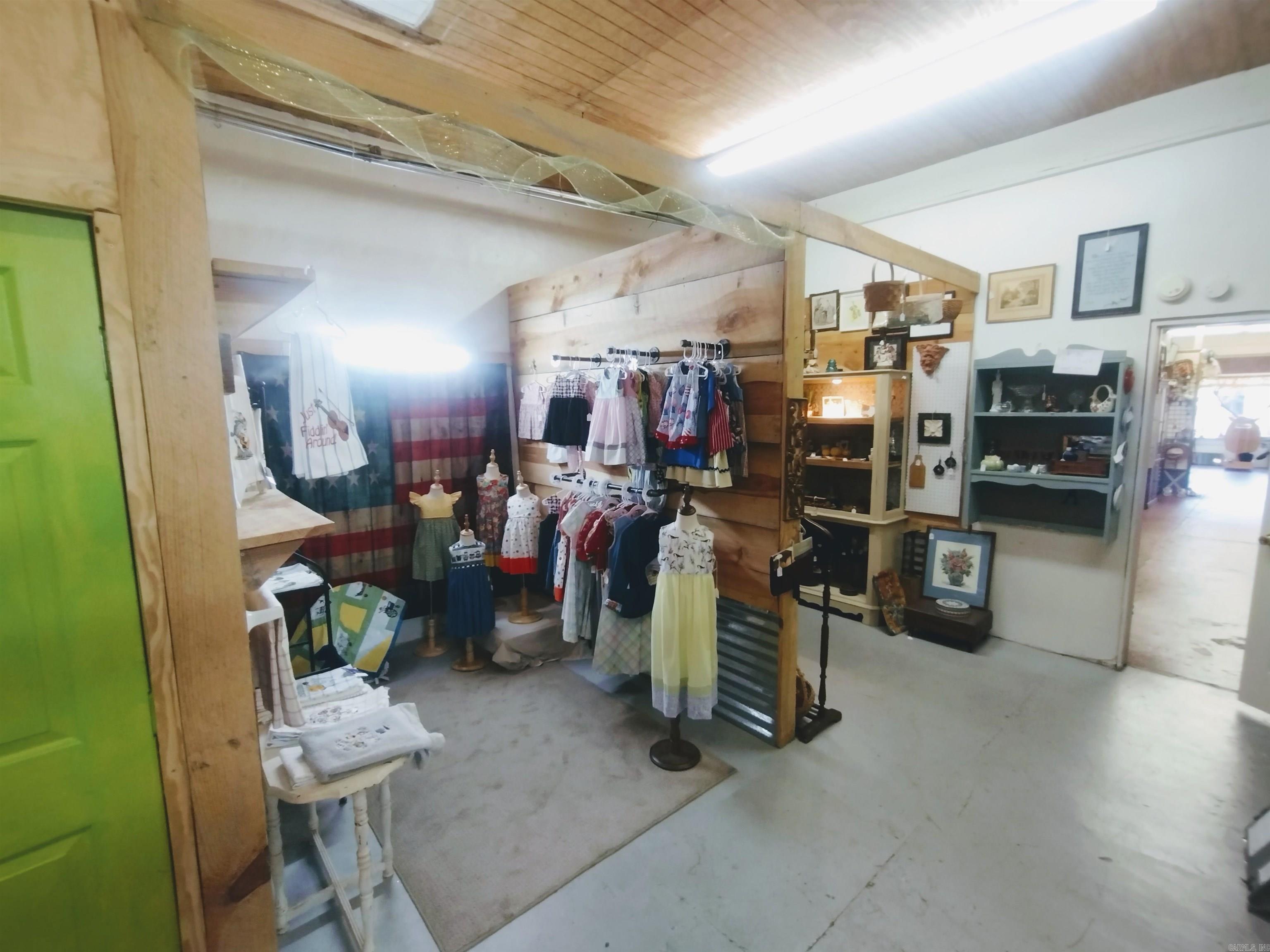 223 west Main  Mountain View, AR