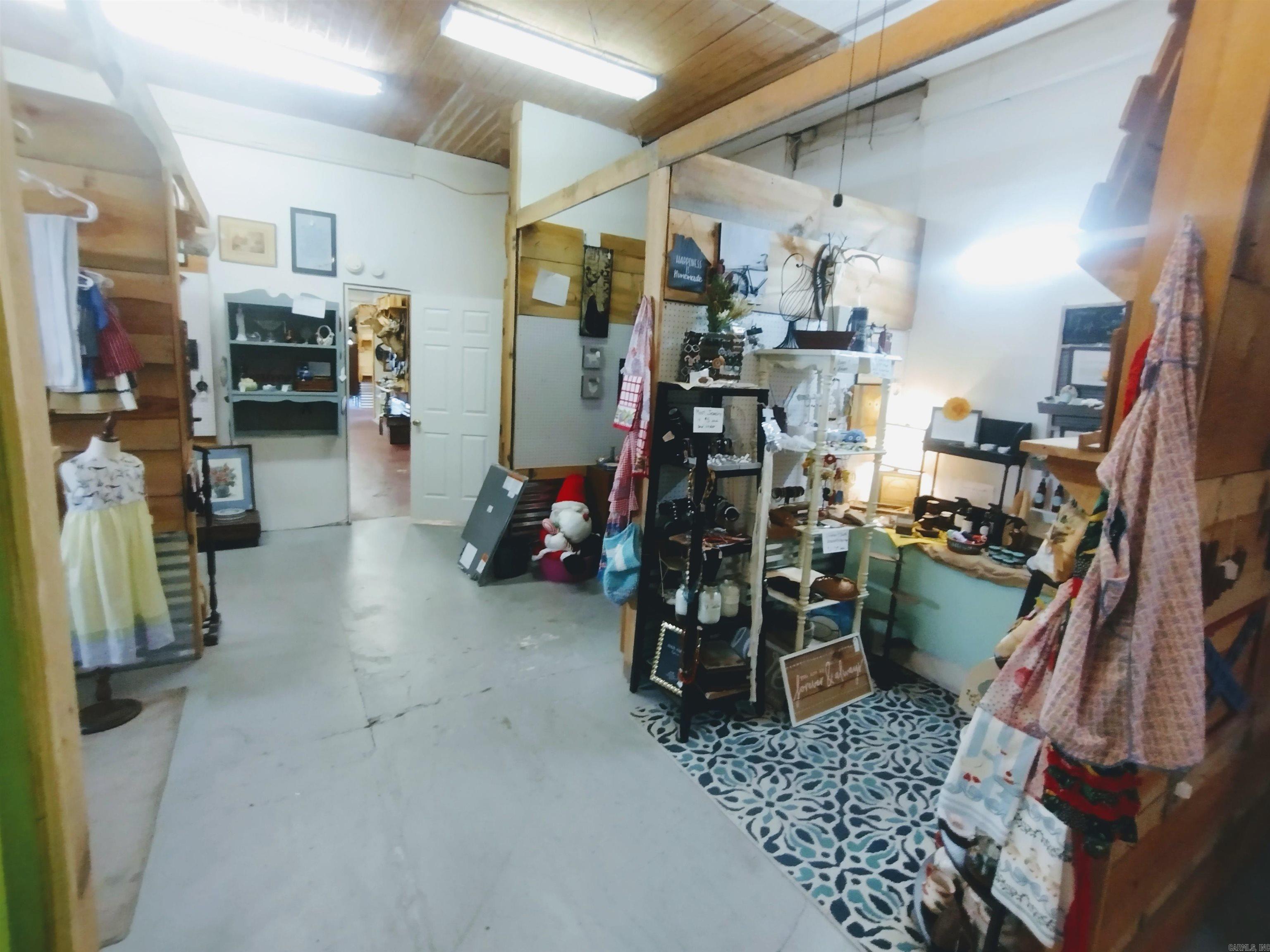 223 west Main  Mountain View, AR