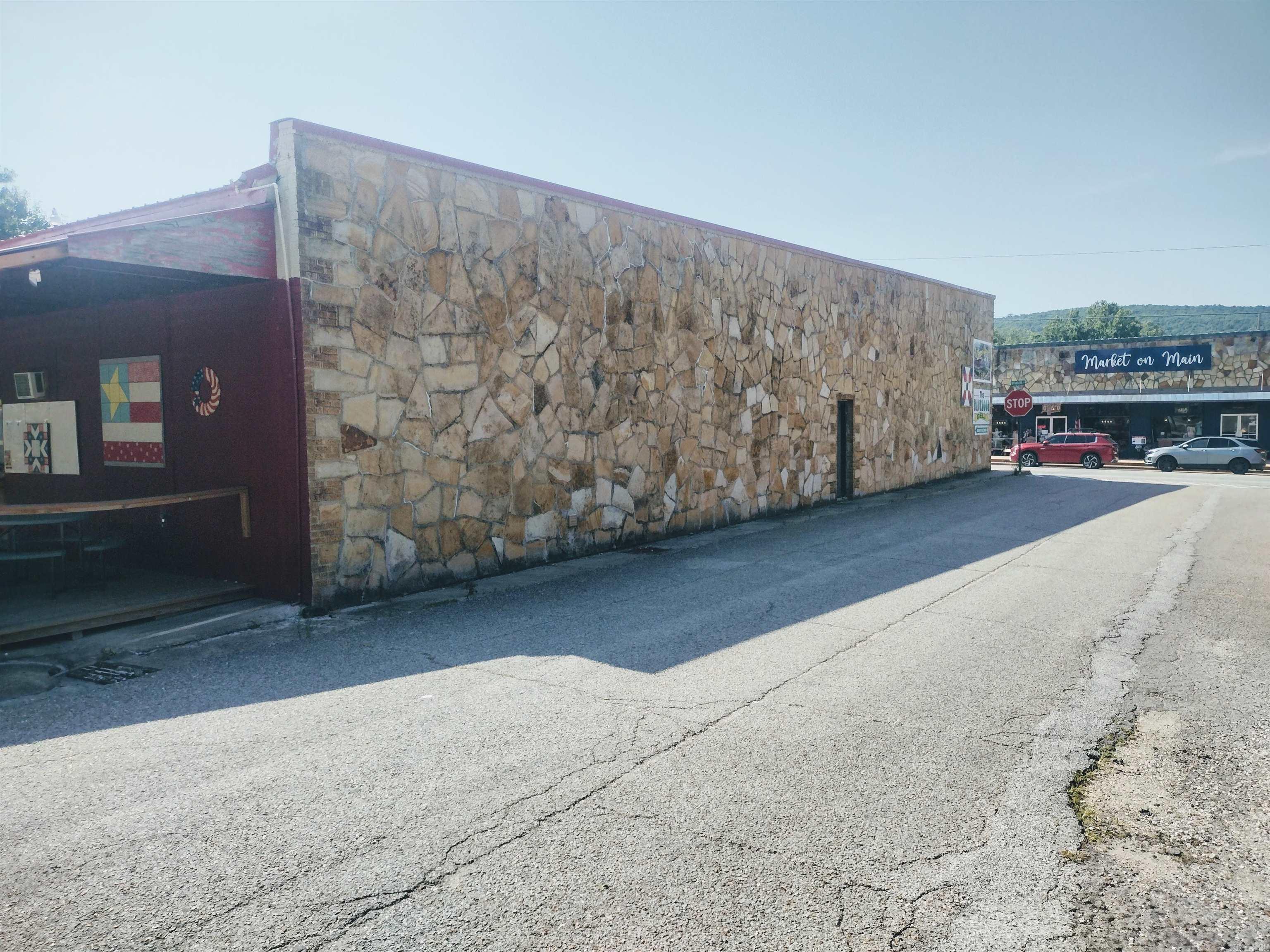 223 west Main  Mountain View, AR