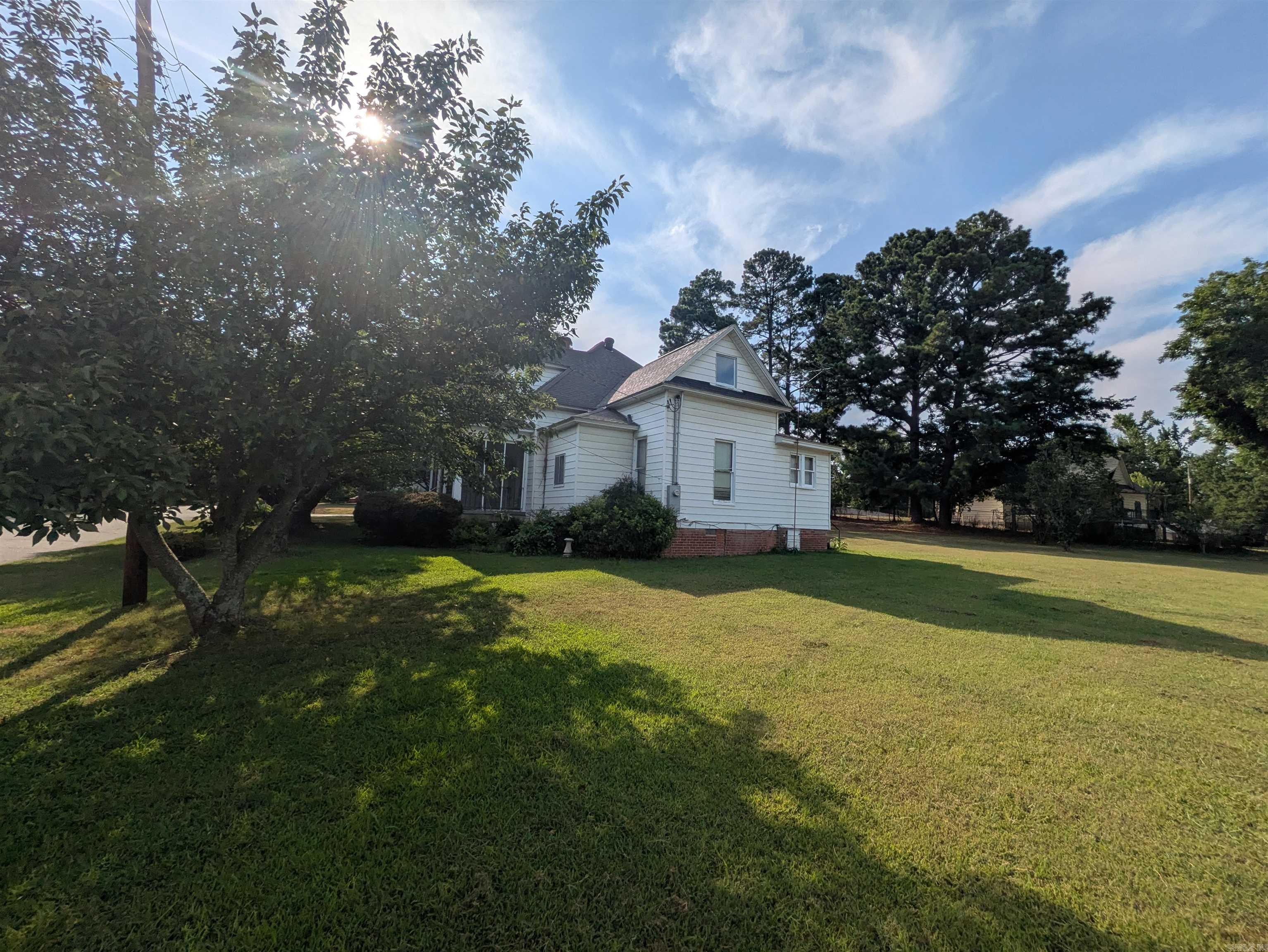 602 Avenue 2 NE  Atkins, AR
