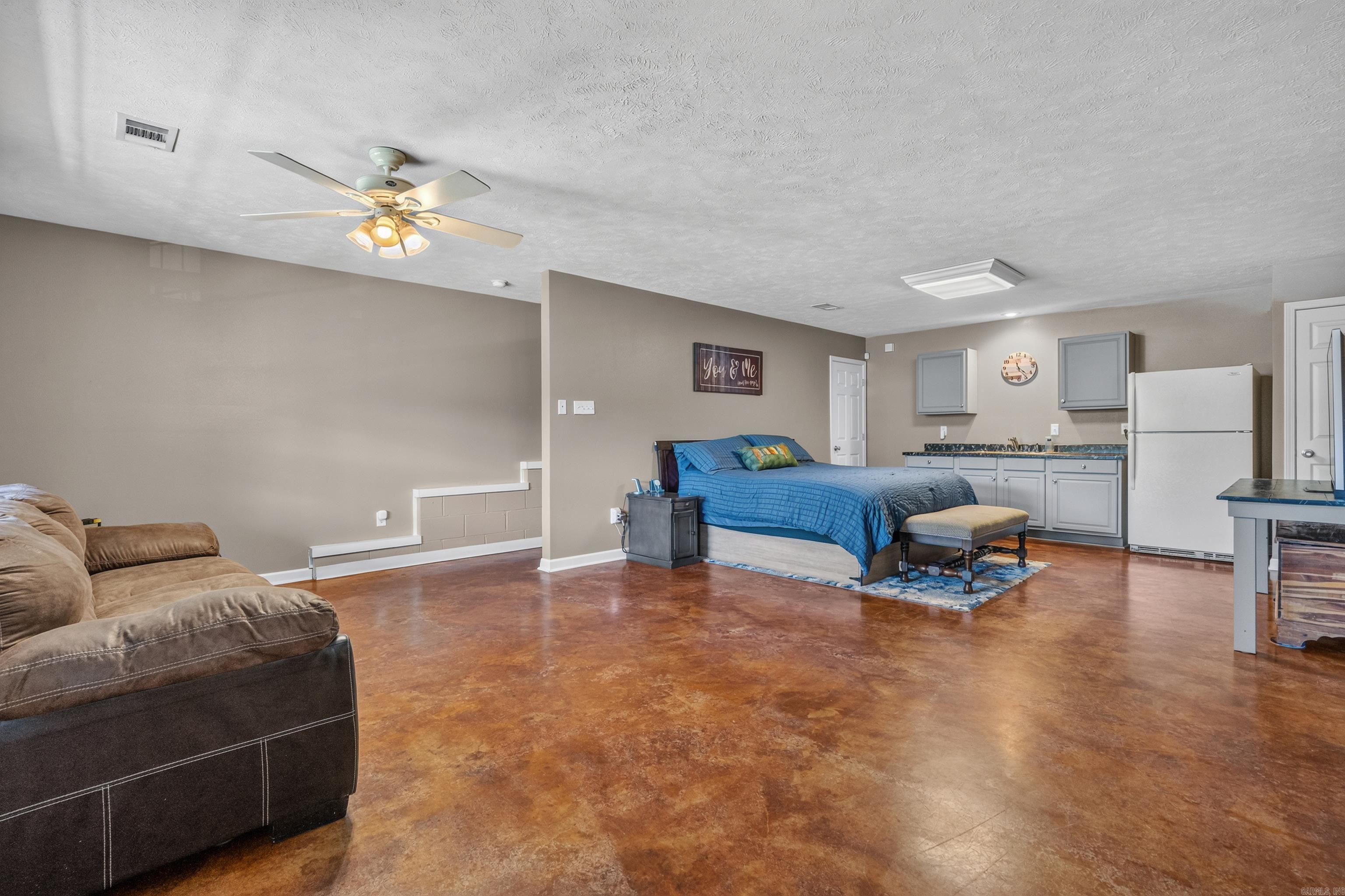126 Southview Cir  Hot Springs, AR