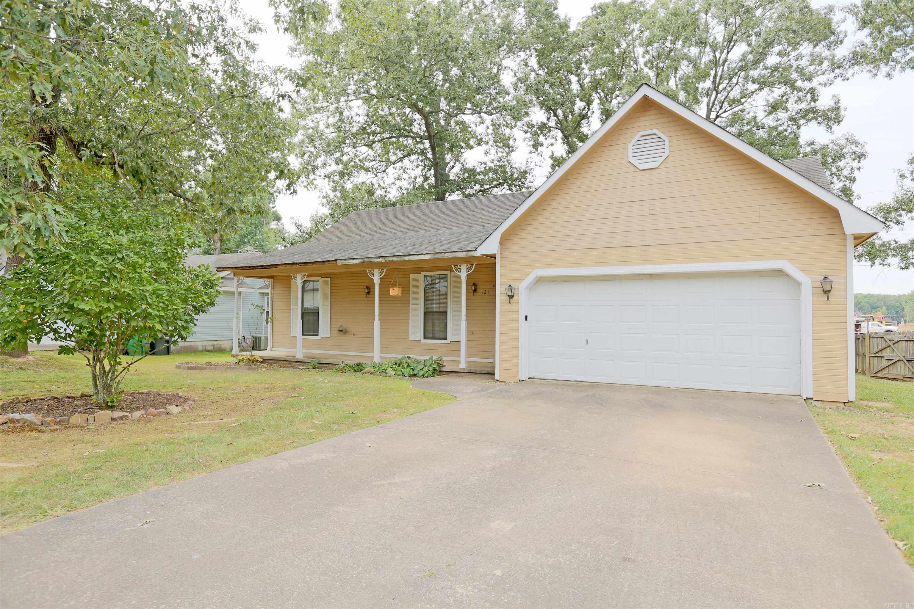 121 Silverbrook Drive  Sherwood, AR