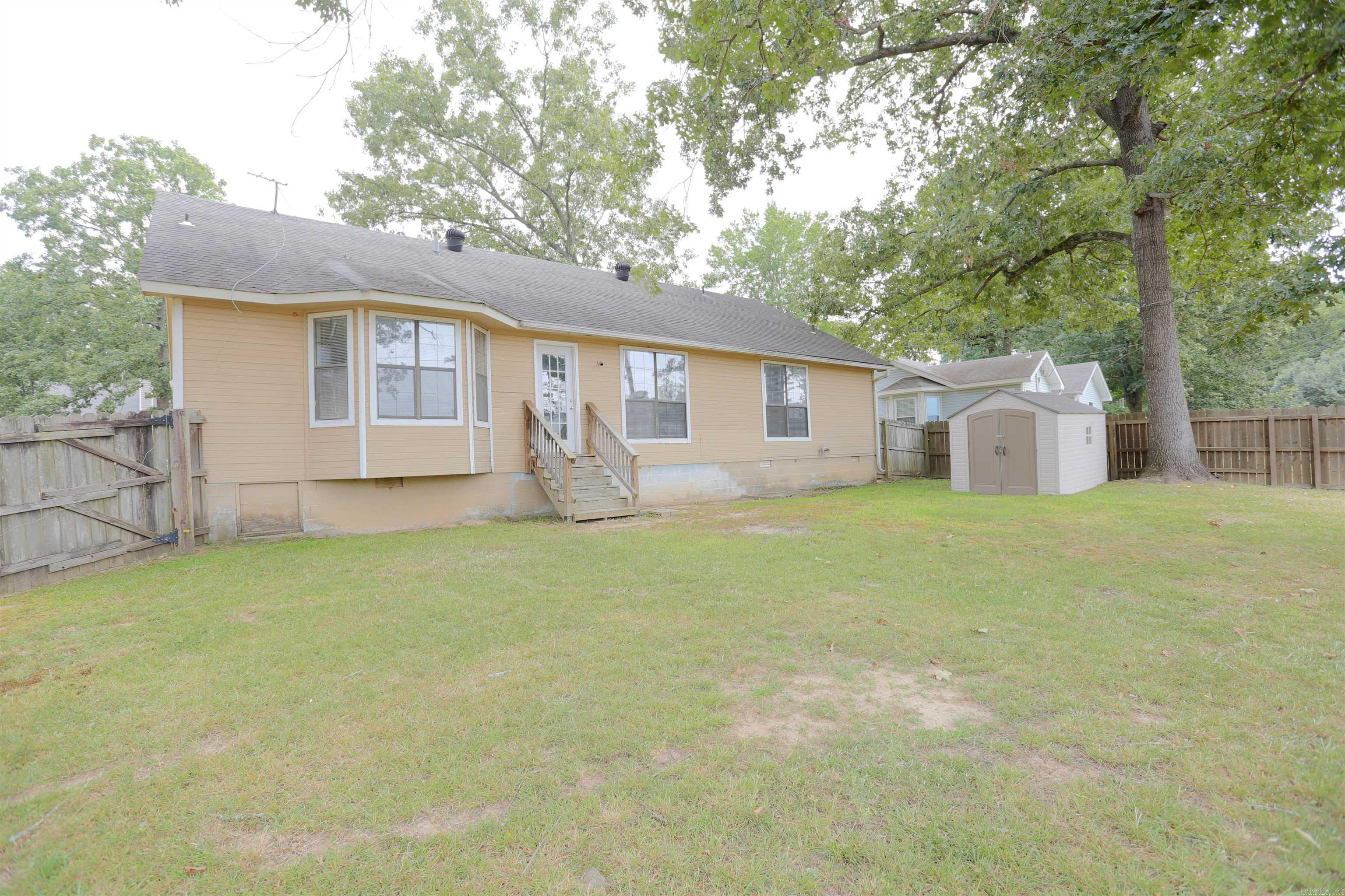 121 Silverbrook Drive  Sherwood, AR