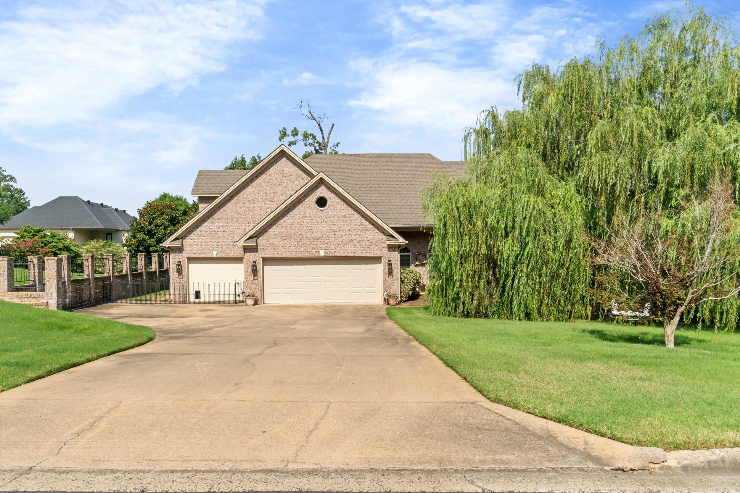 7225 E Worth Ave Benton, AR 72019