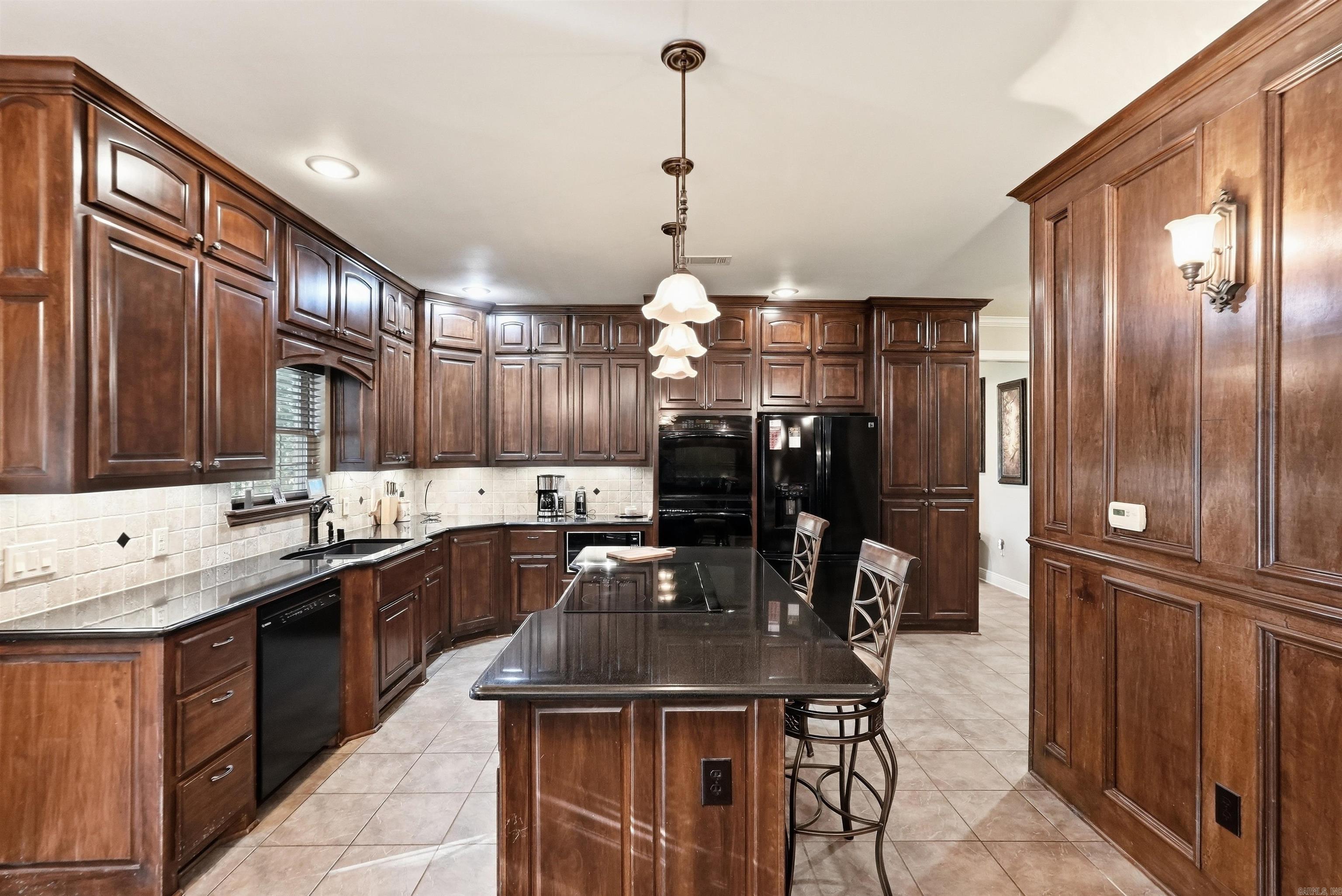 7225 E Worth Ave Benton, AR 72019