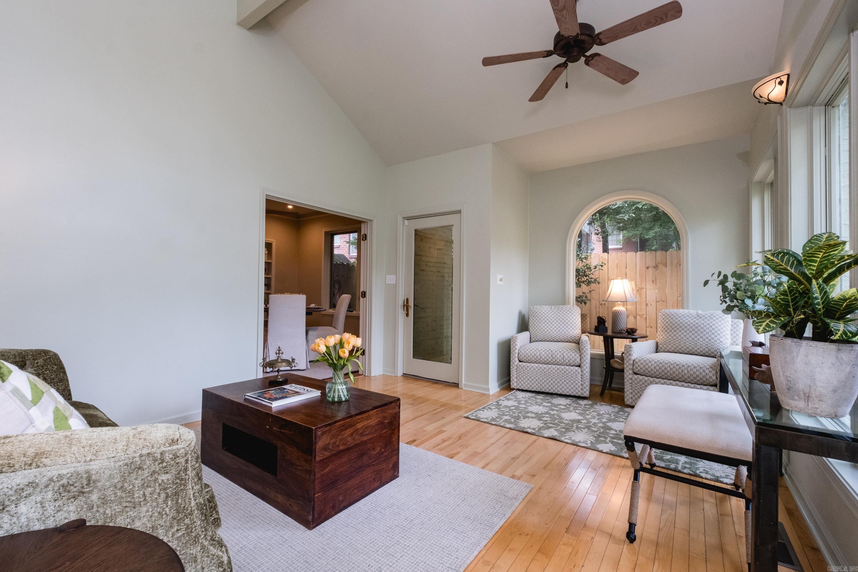 109 Linwood Court Little Rock, AR 72205