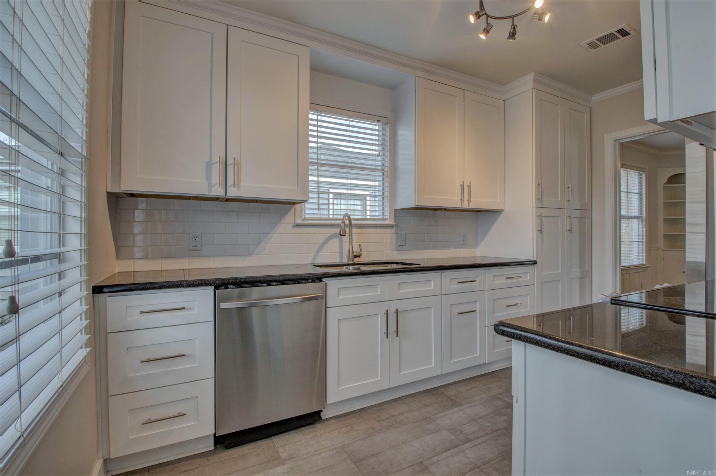 2216 N Arthur  Little Rock, AR