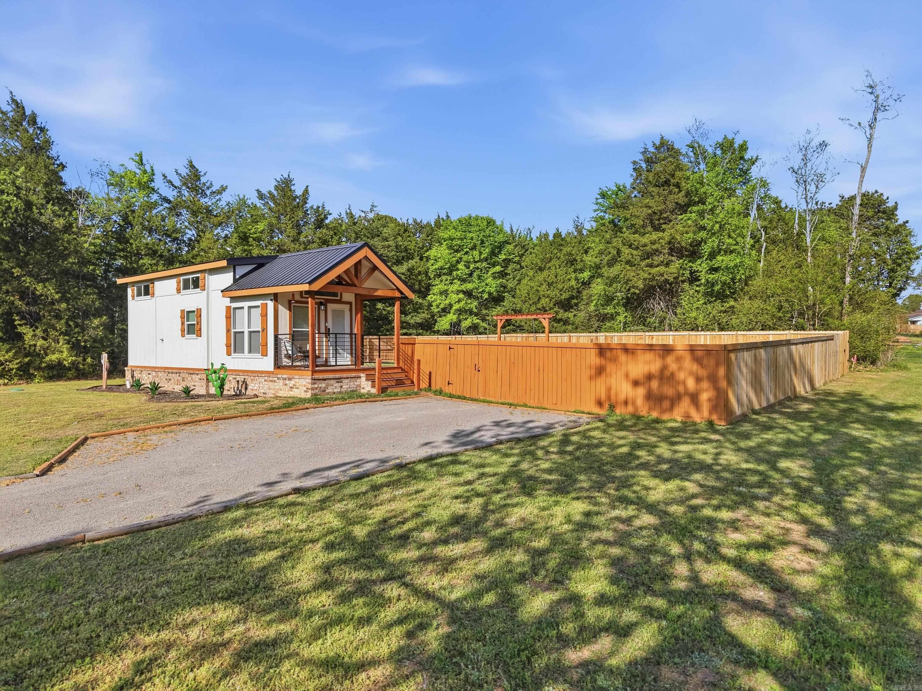 24  Mountain Grove  Greenbrier, AR