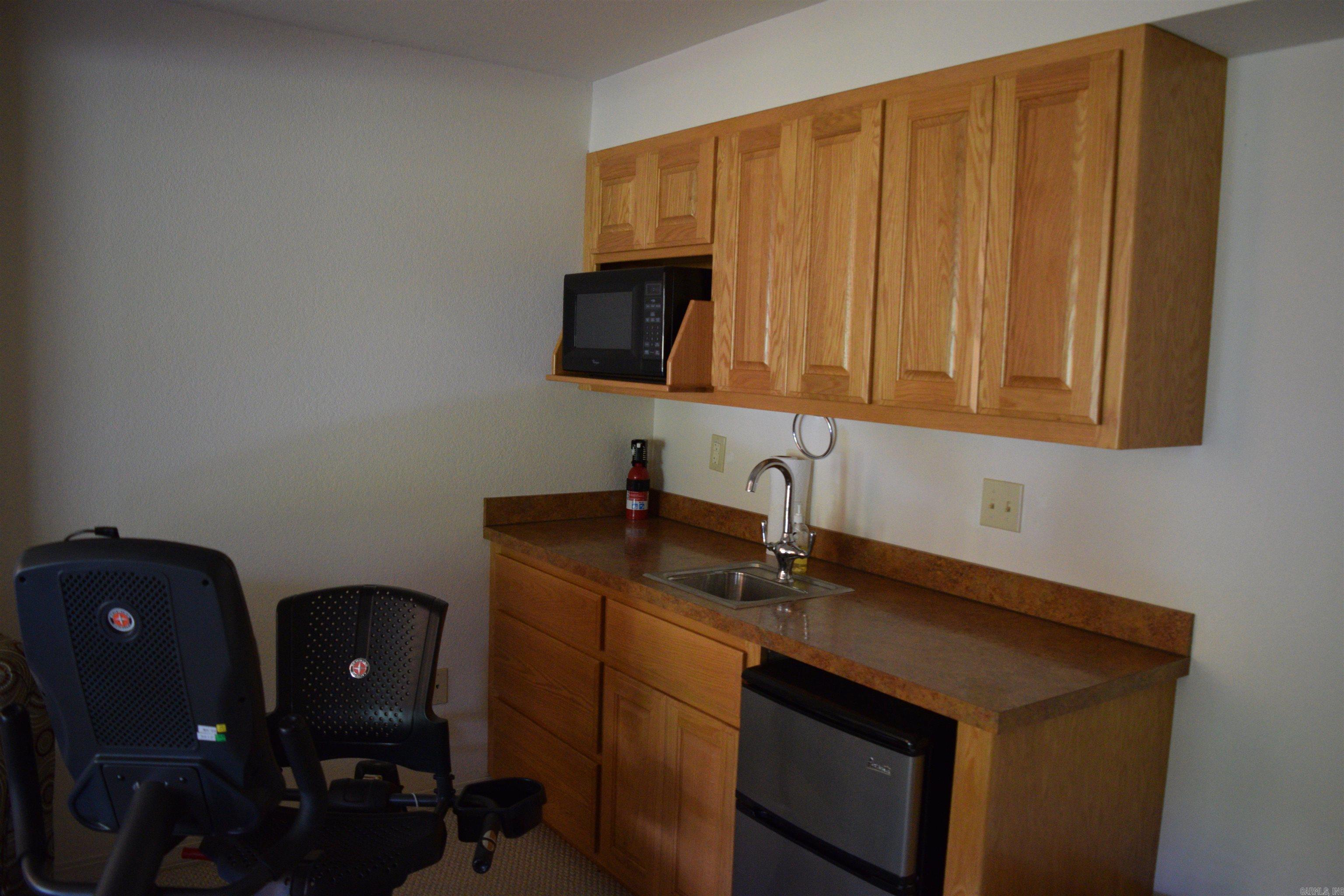 601 Woodlawn #11  Fairfield Bay, AR