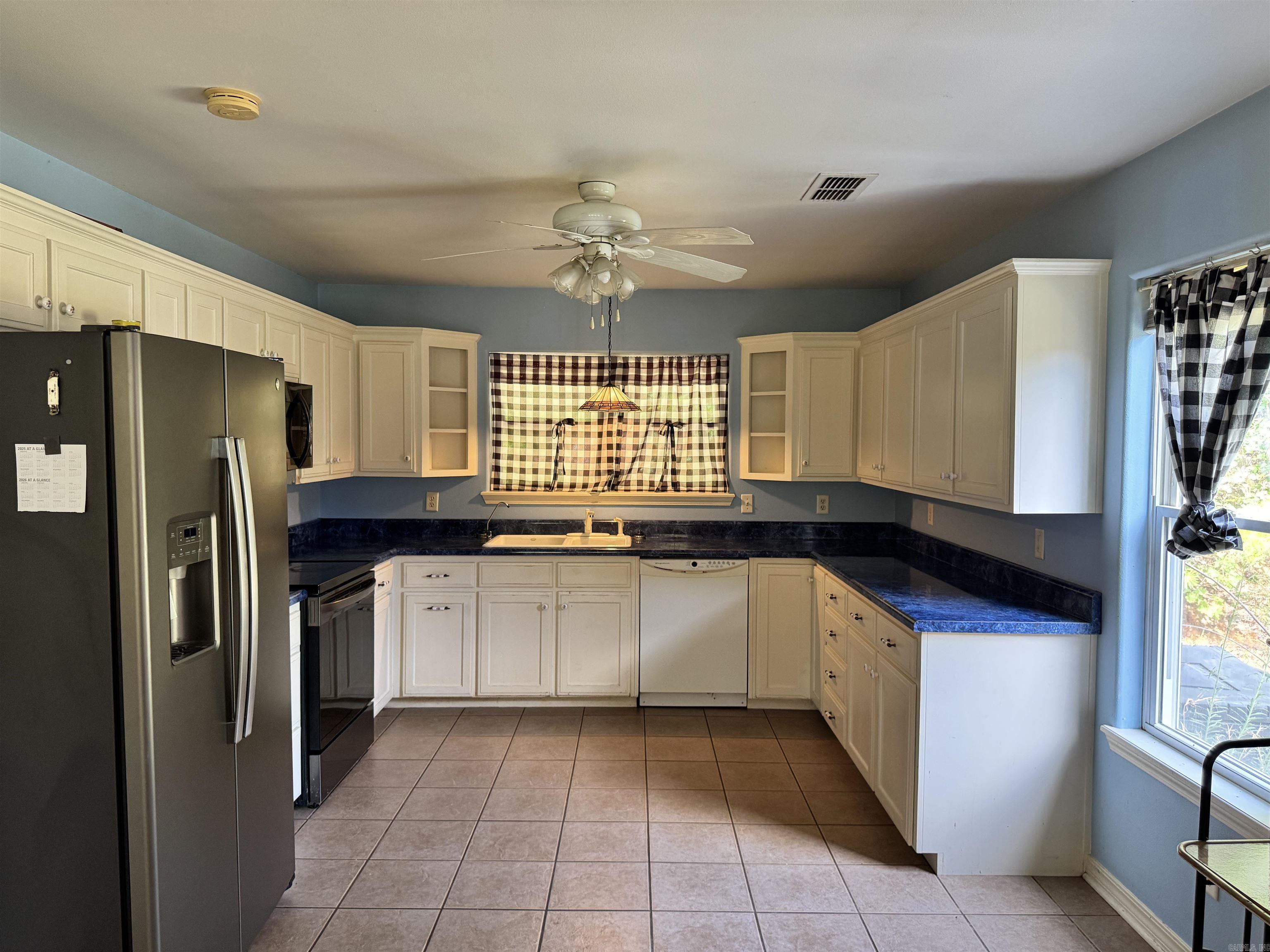 219 Shanendoah Lane Mena, AR 71953
