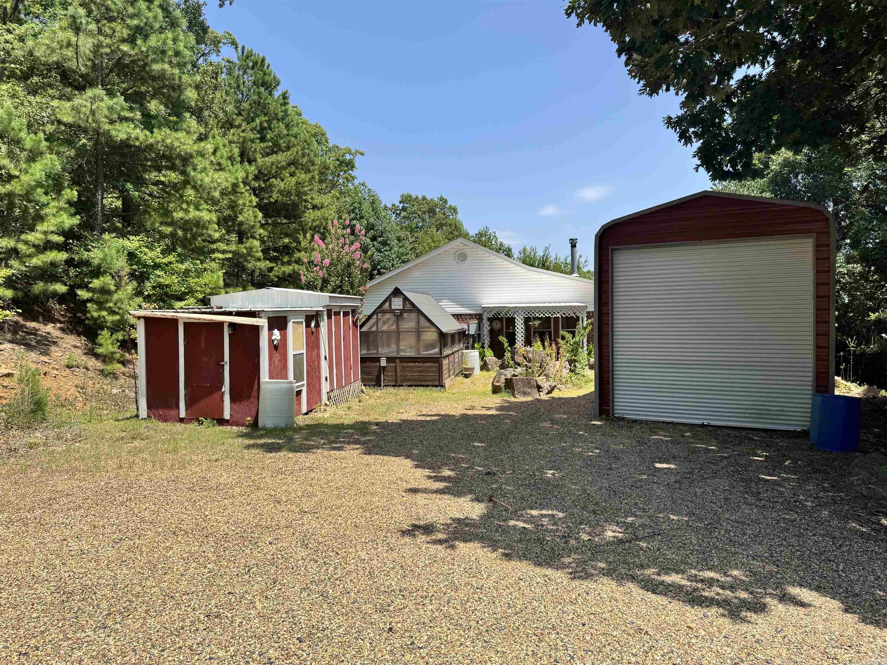 219 Shanendoah Lane Mena, AR 71953