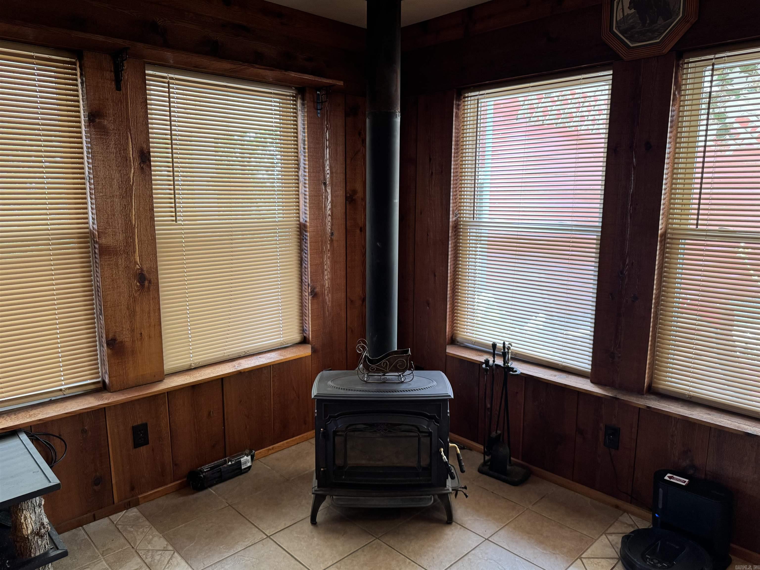 219 Shanendoah Lane  Mena, AR