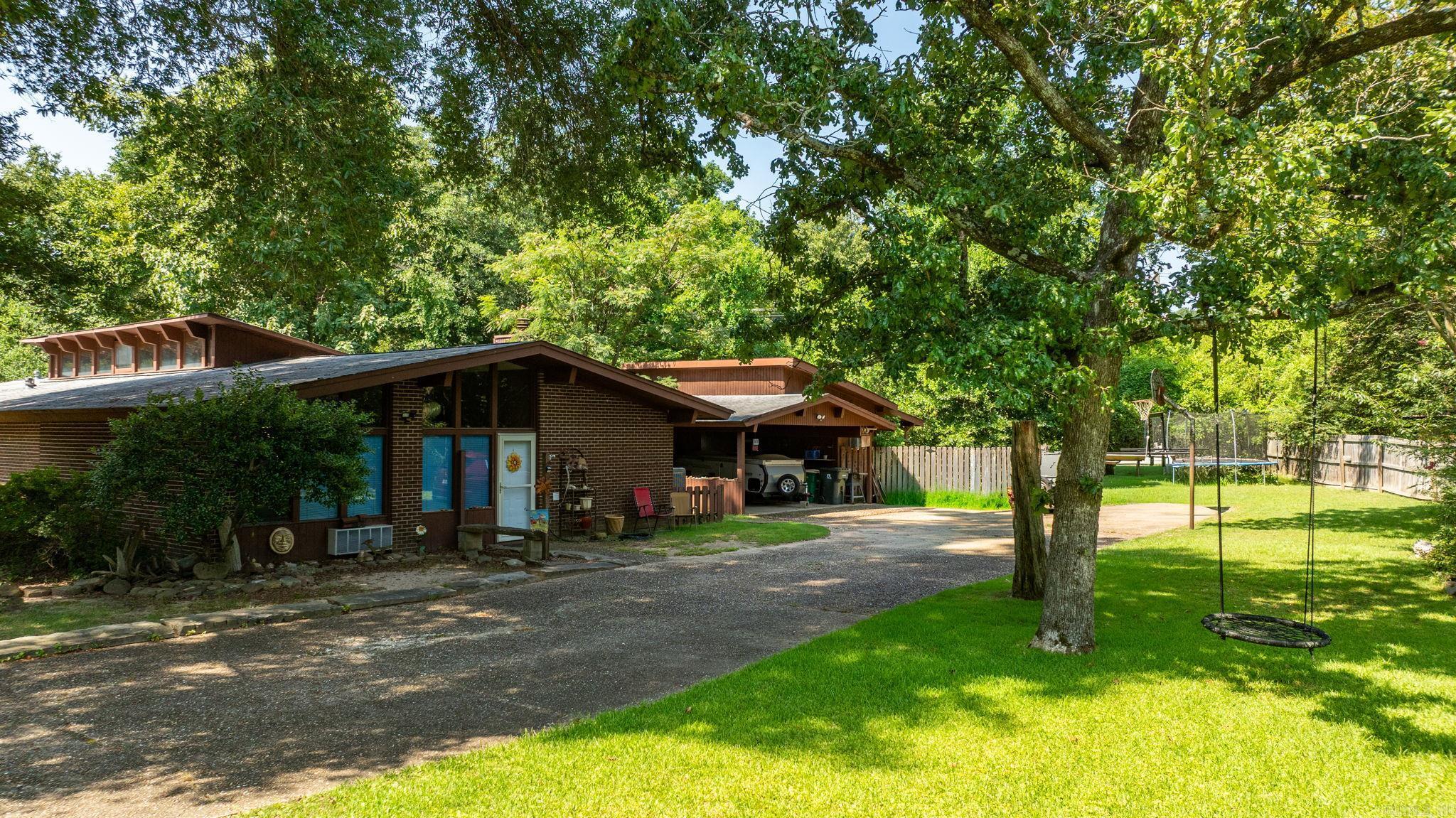 1002 Loretta Ln  Little Rock, AR