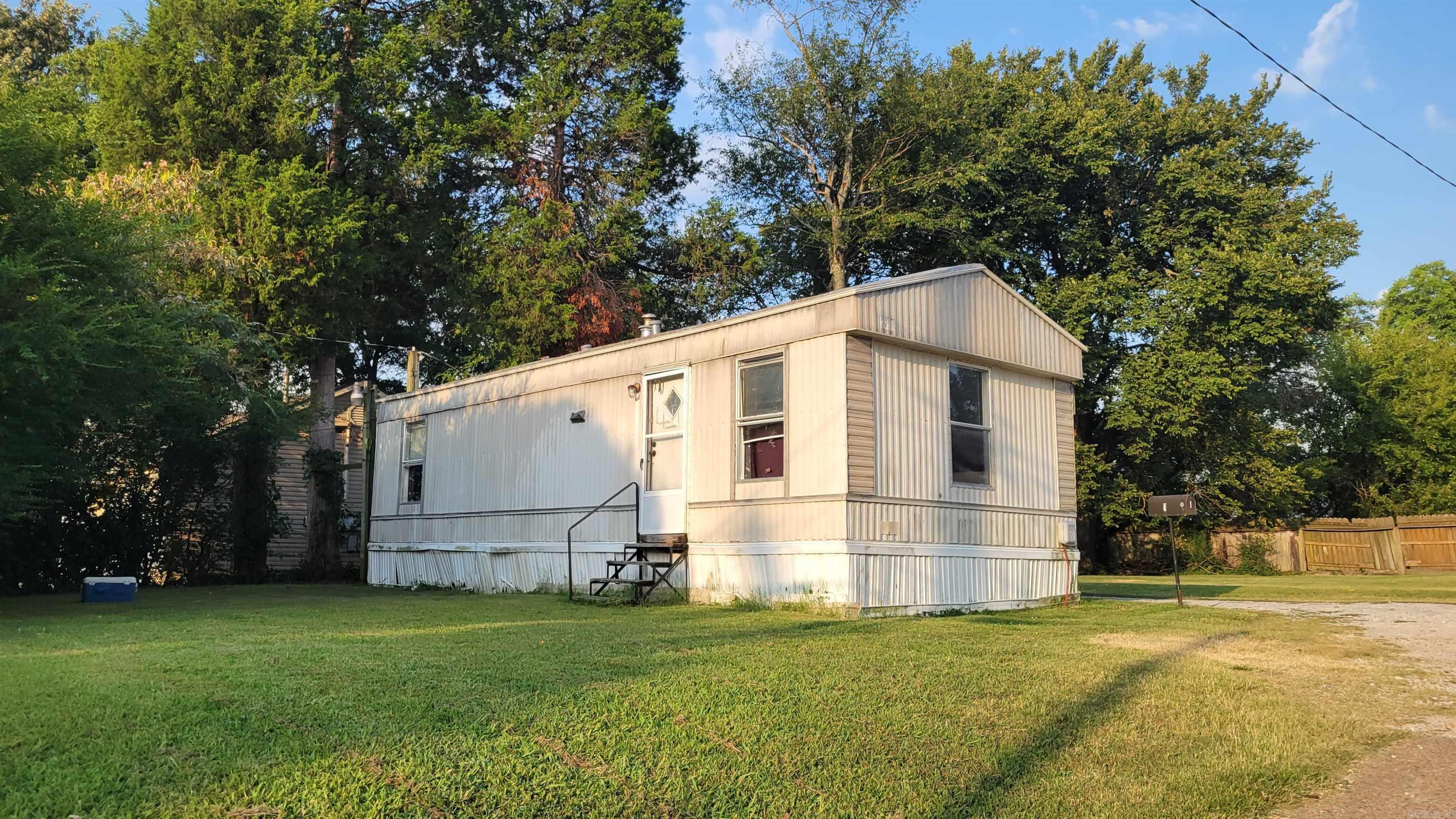 233 N Allis  Jonesboro, AR