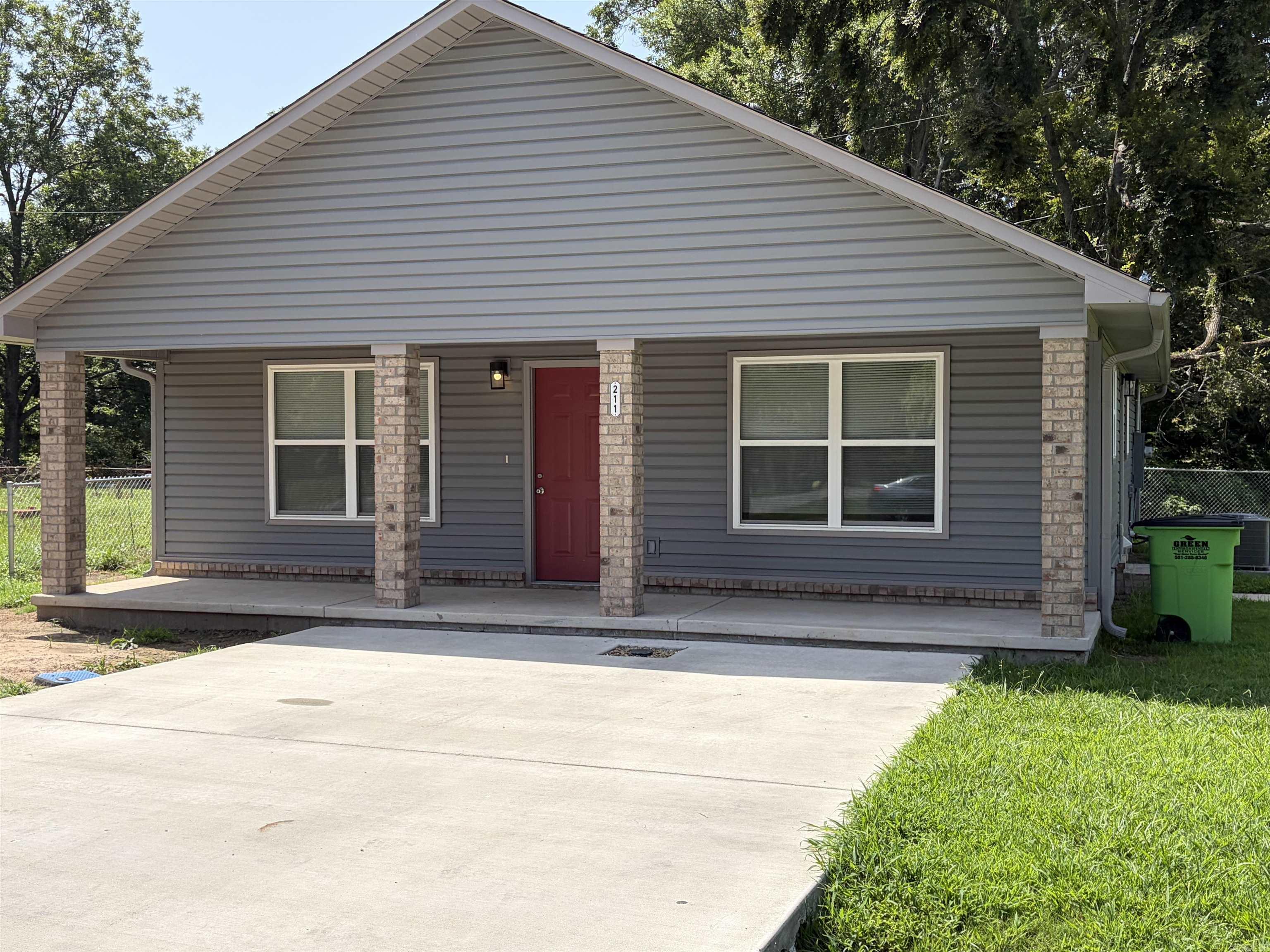 211 Thomas  Lonoke, AR
