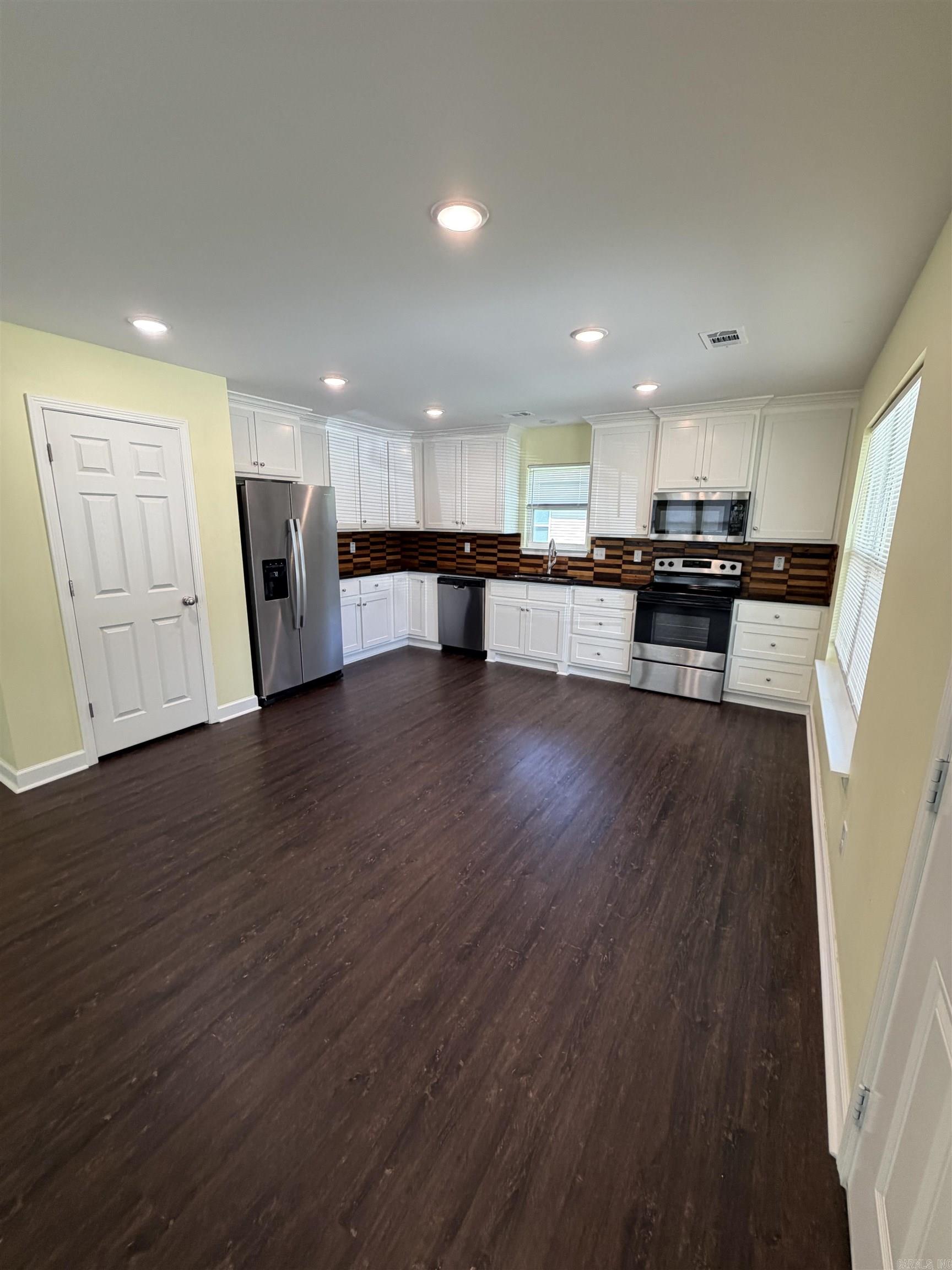 211 Thomas  Lonoke, AR