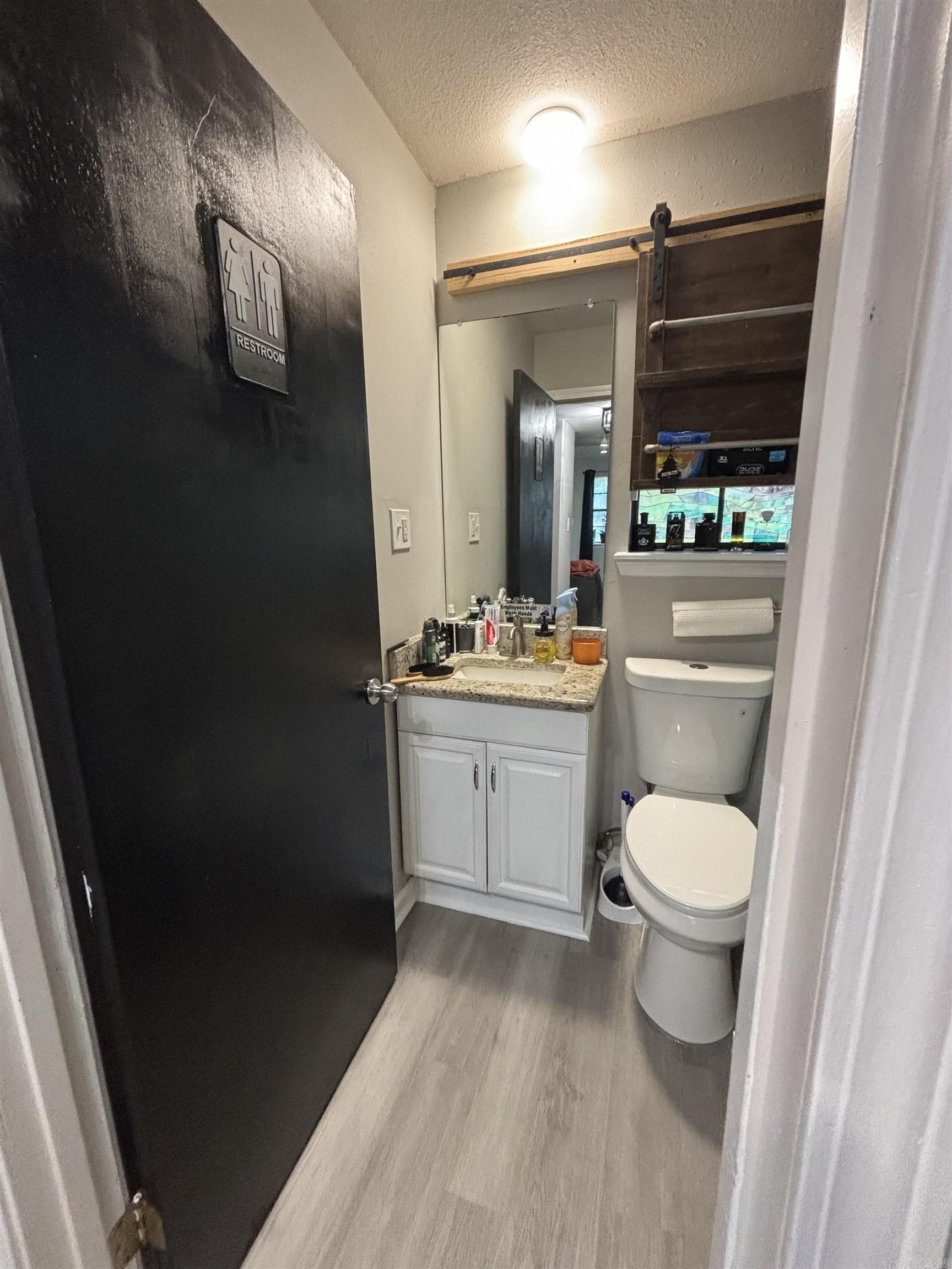 98 Pond  Cabot, AR