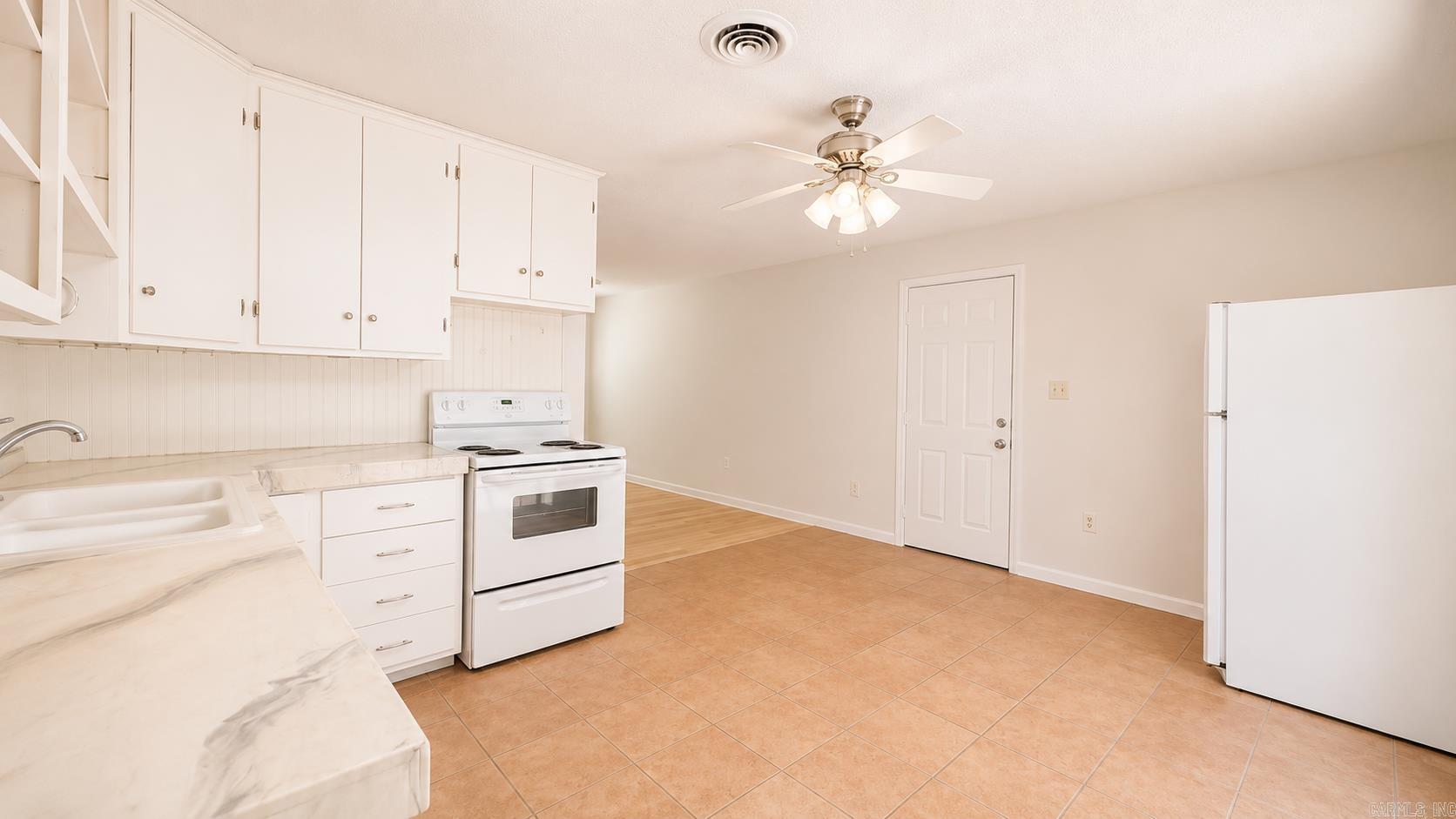 1111 Edgehill  Benton, AR