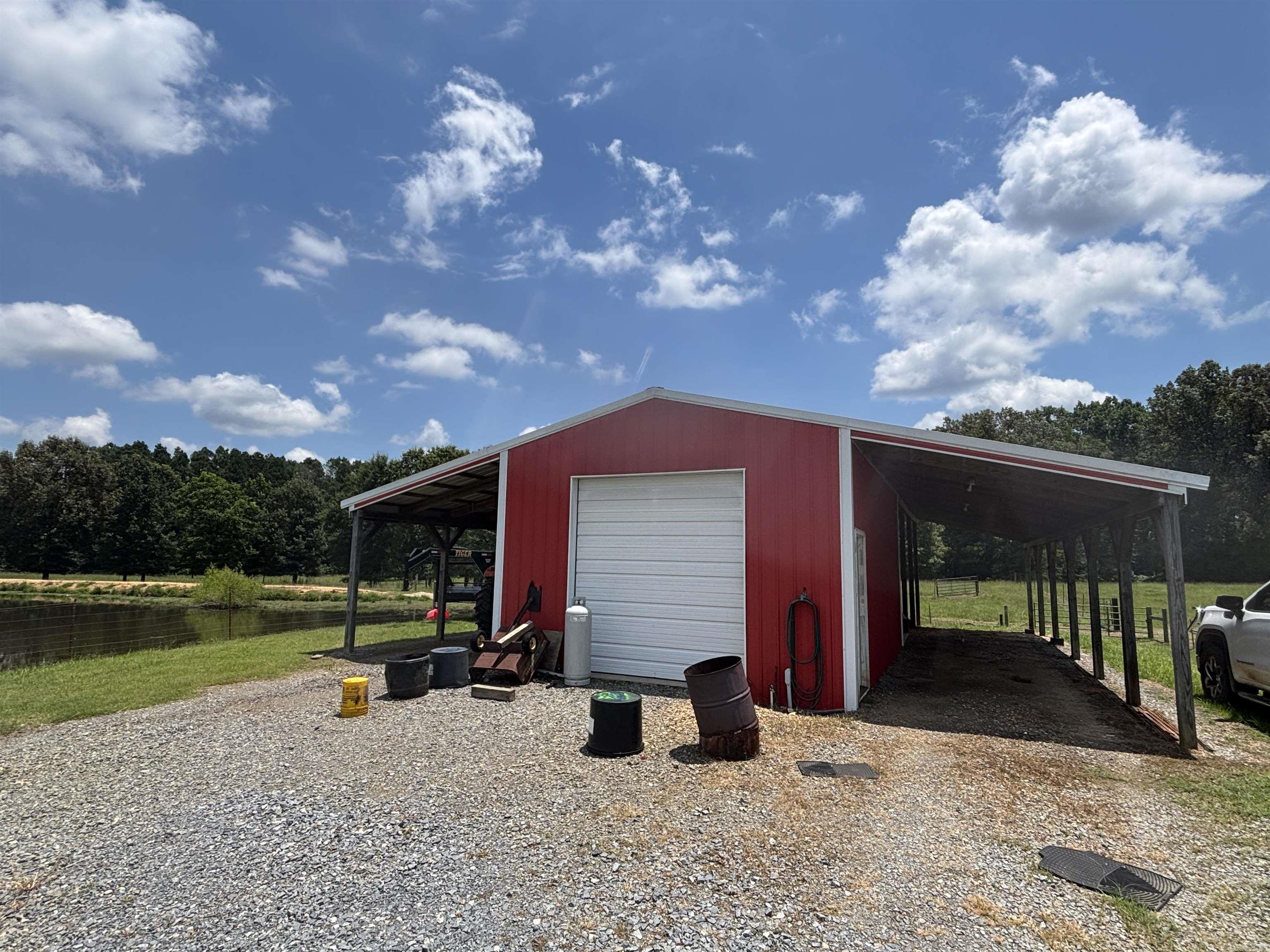  23 Bradley road North Bradley Road Warren, AR