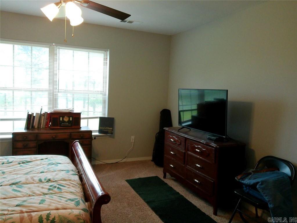 68 Kinder Loop  Russellville, AR