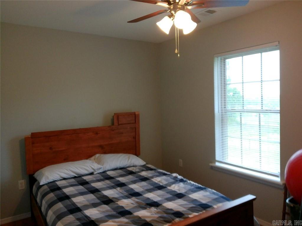68 Kinder Loop  Russellville, AR