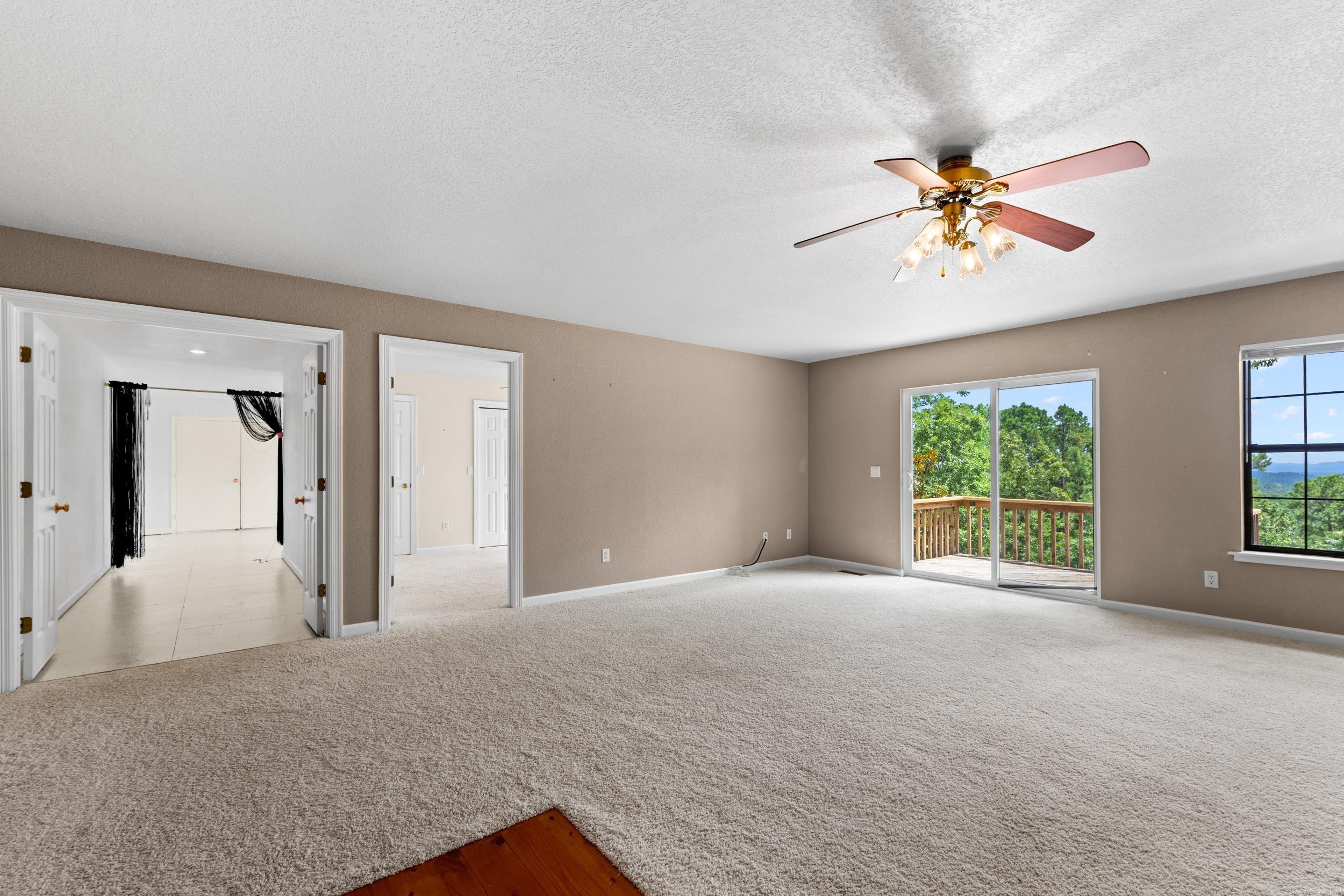 35 Derecho  Hot Springs Village, AR