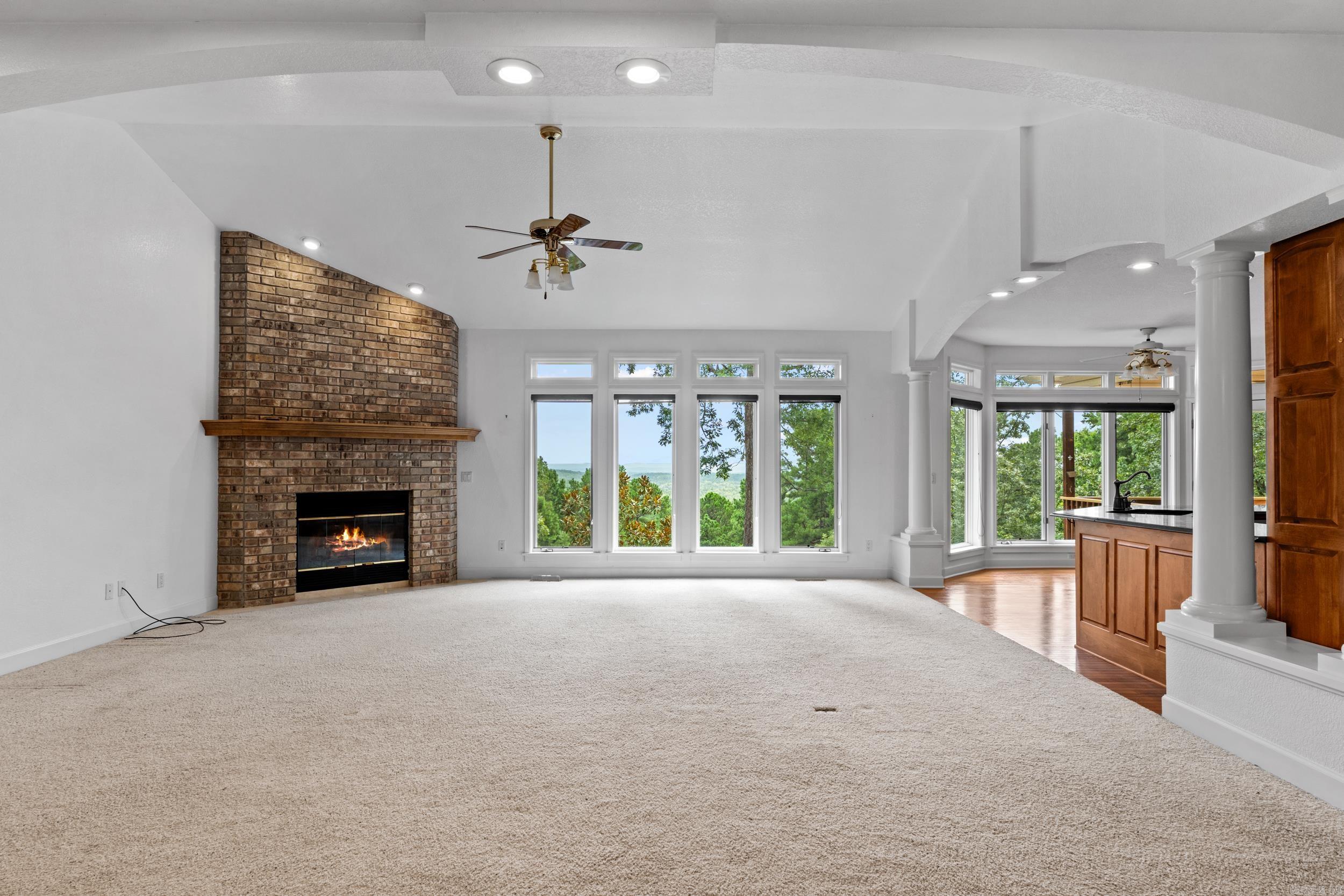 35 Derecho  Hot Springs Village, AR