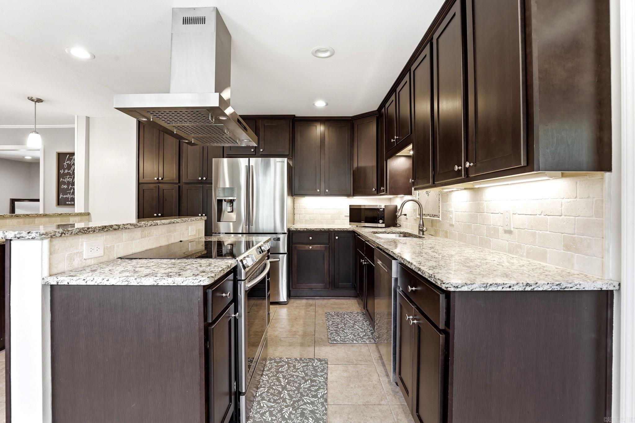 12815 Saint Charles  Little Rock, AR