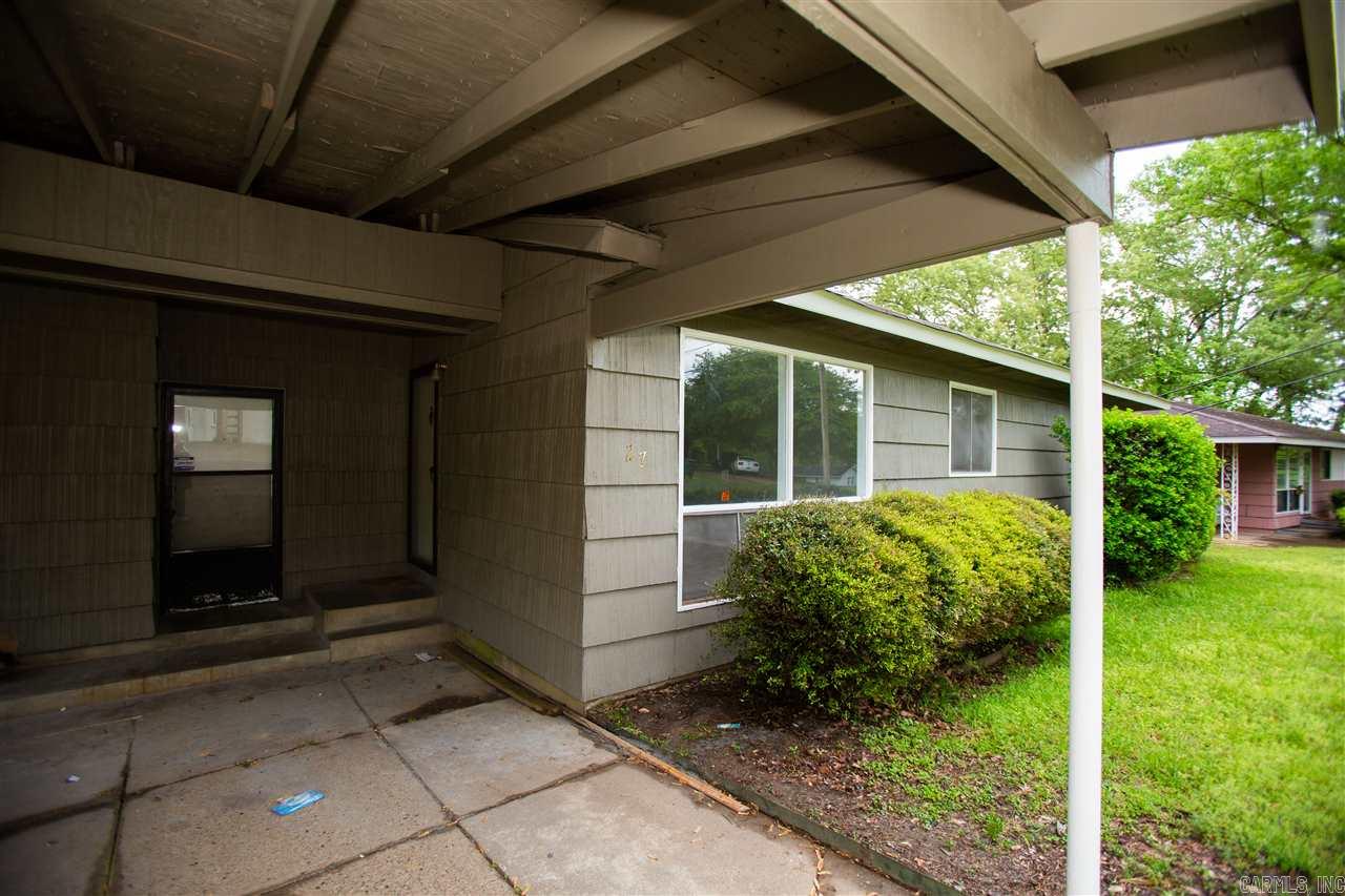 27 N Meadowcliff  Little Rock, AR